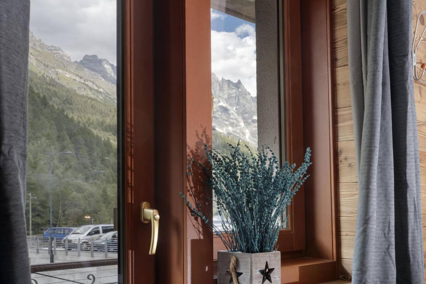 HelloChalet - Chez León view 3