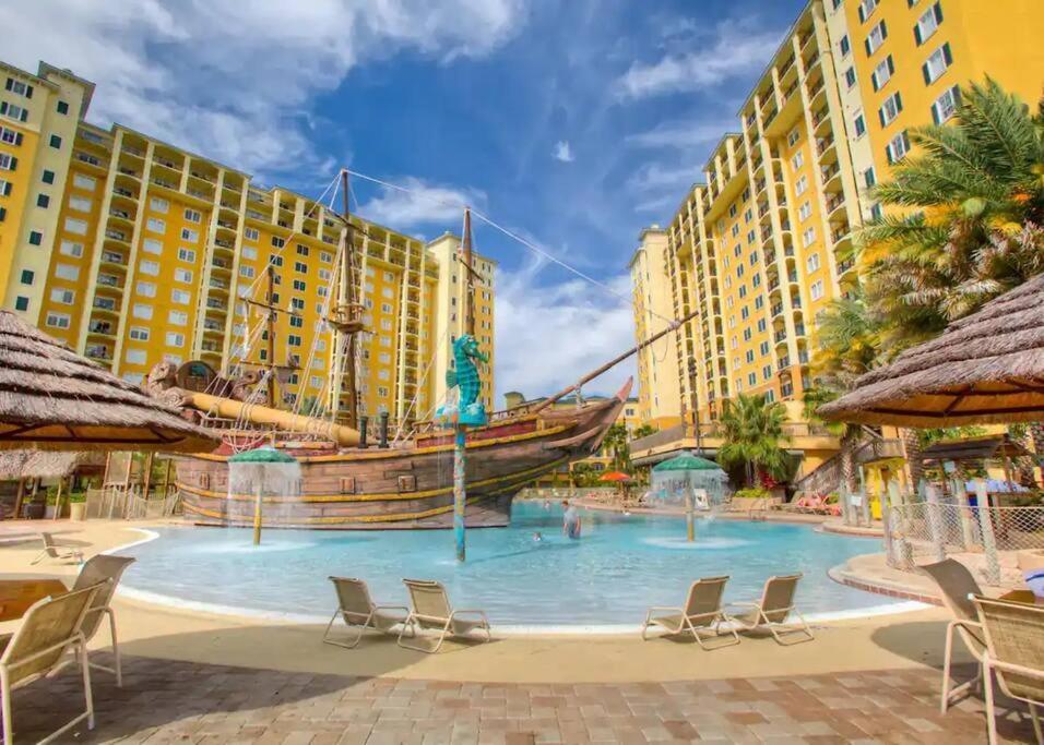 Exquisite 3 Bdr Condo Minutes to Disney