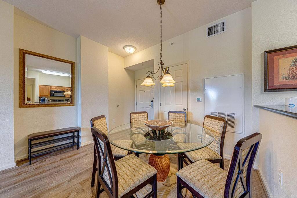 Exquisite 3 Bdr Condo Minutes to Disney