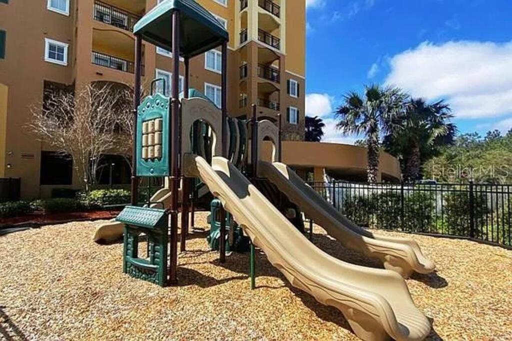 Exquisite 3 Bdr Condo Minutes to Disney
