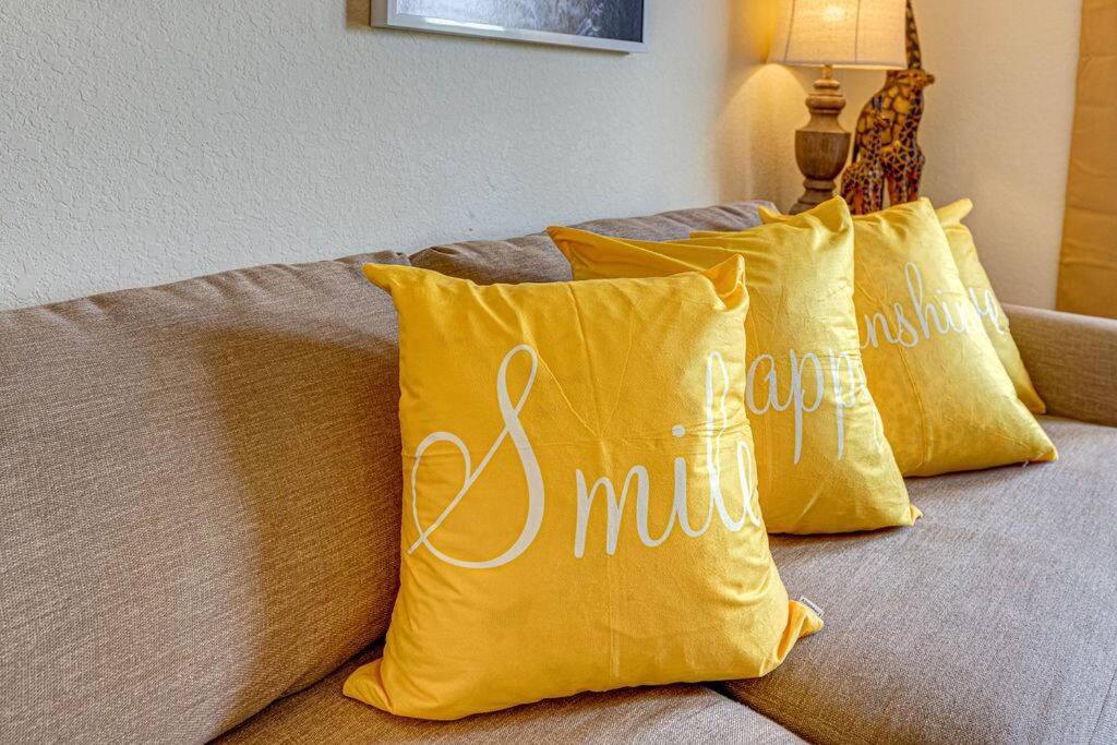 Exquisite 3 Bdr Condo Minutes to Disney