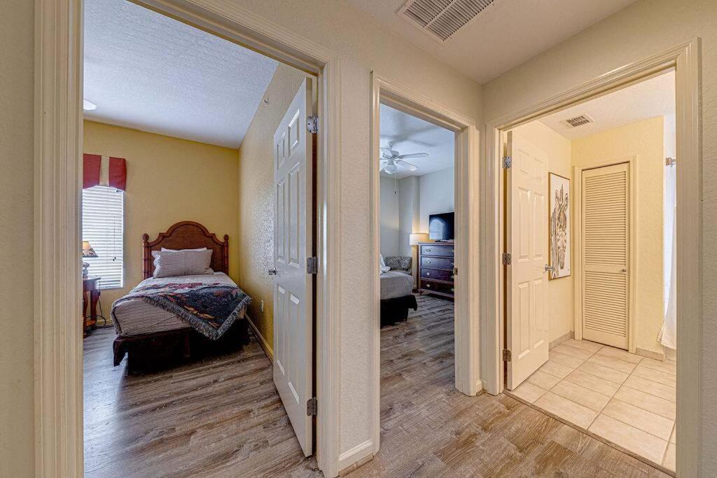 Exquisite 3 Bdr Condo Minutes to Disney