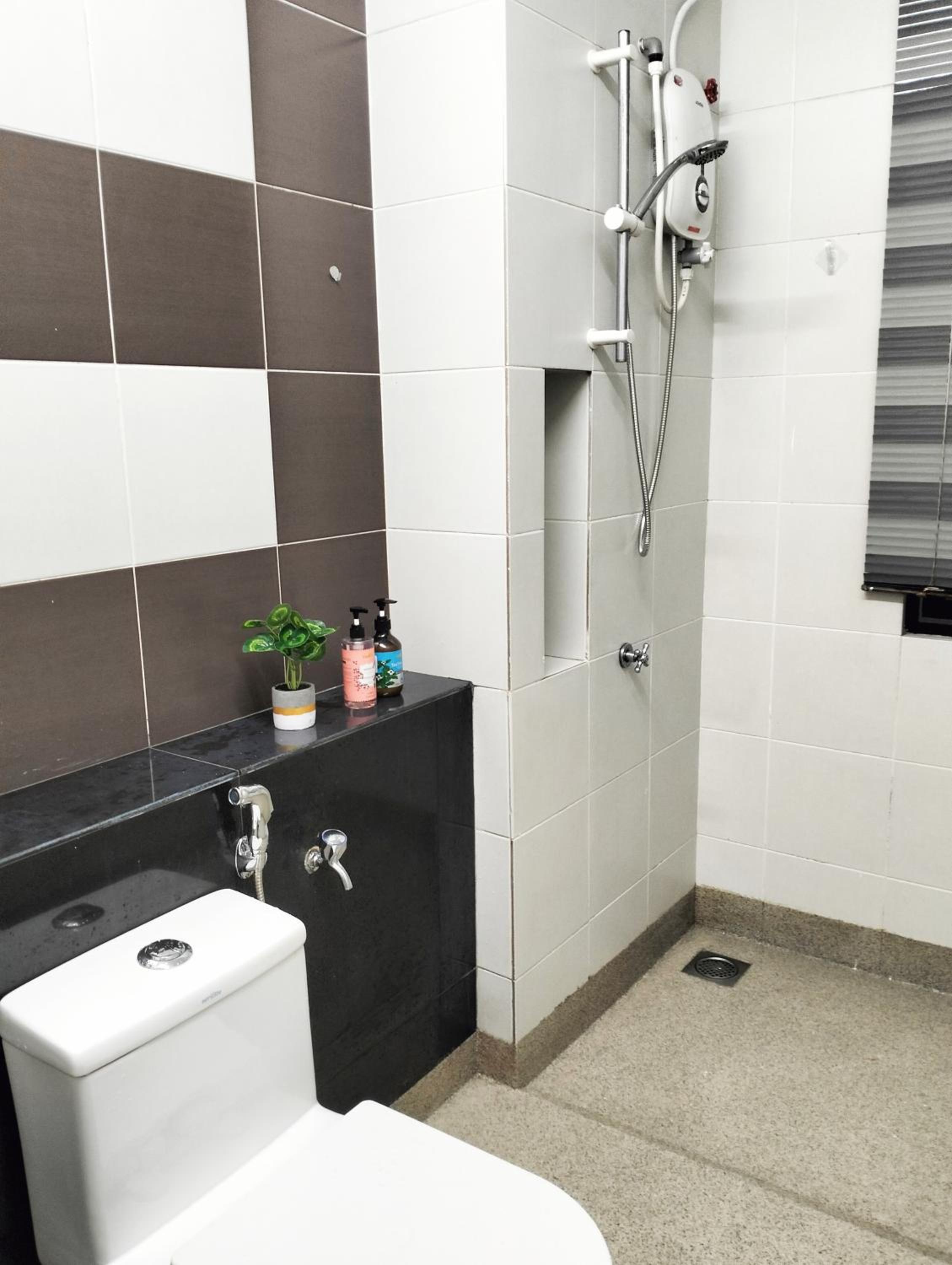 JB Austin Perdana Tidy Simple Comfy 2BR5pax