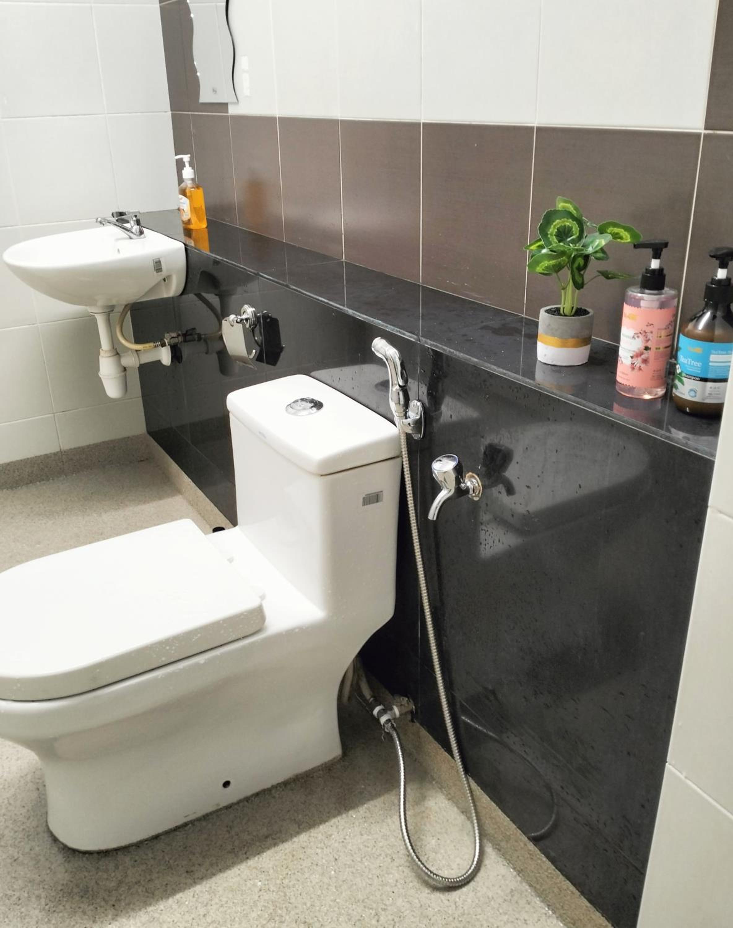JB Austin Perdana Tidy Simple Comfy 2BR5pax
