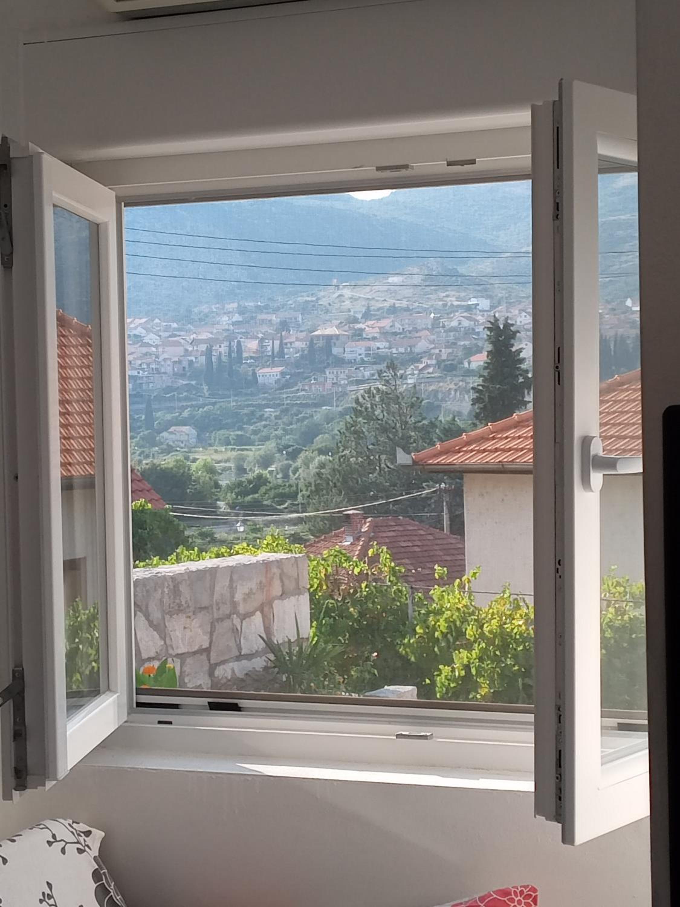 Jovanluka apartman studio nadomak Arslanaginića mosta