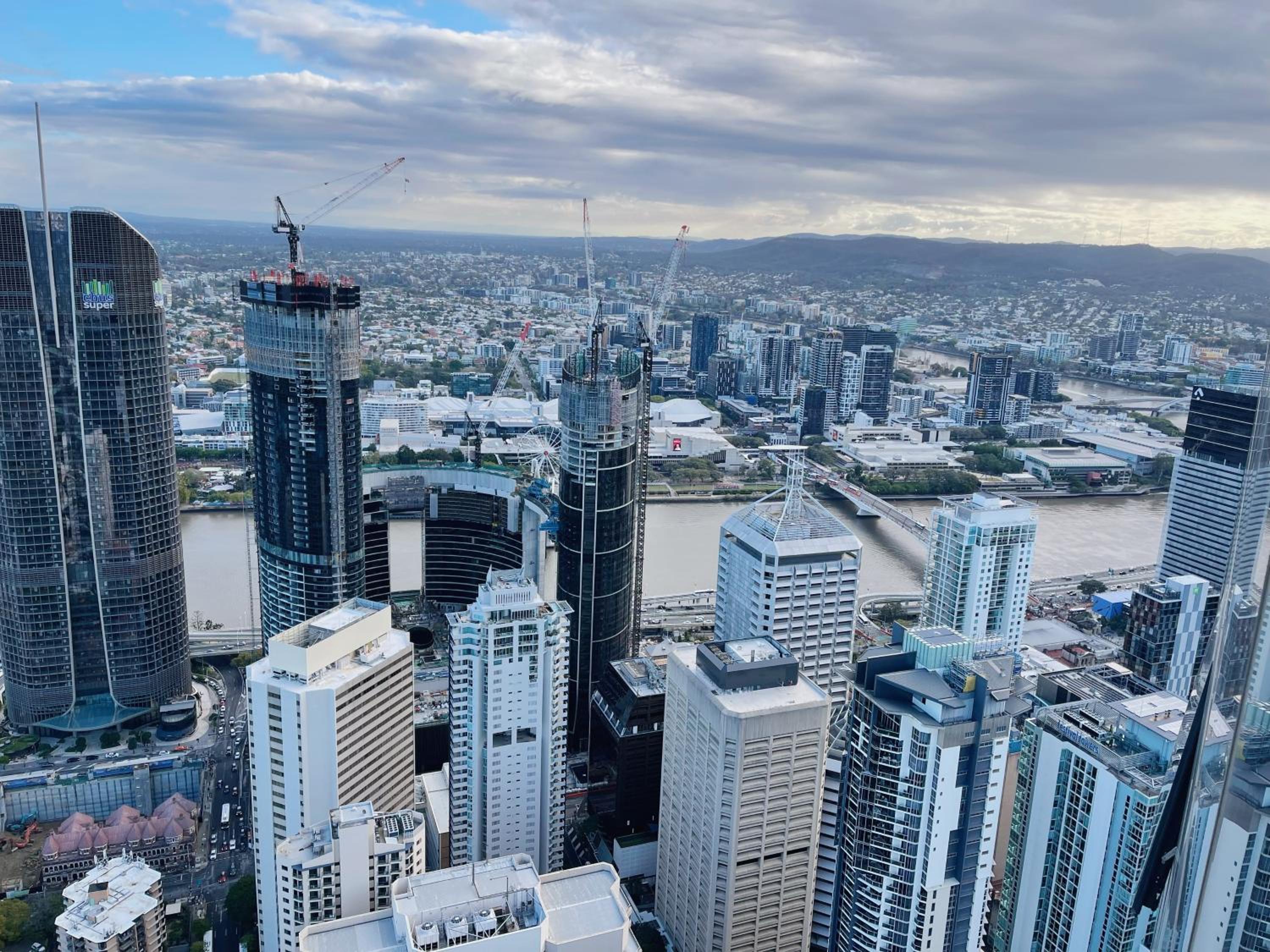 Skyline View High Floor 2BR with Sofa Bed and Free Parking