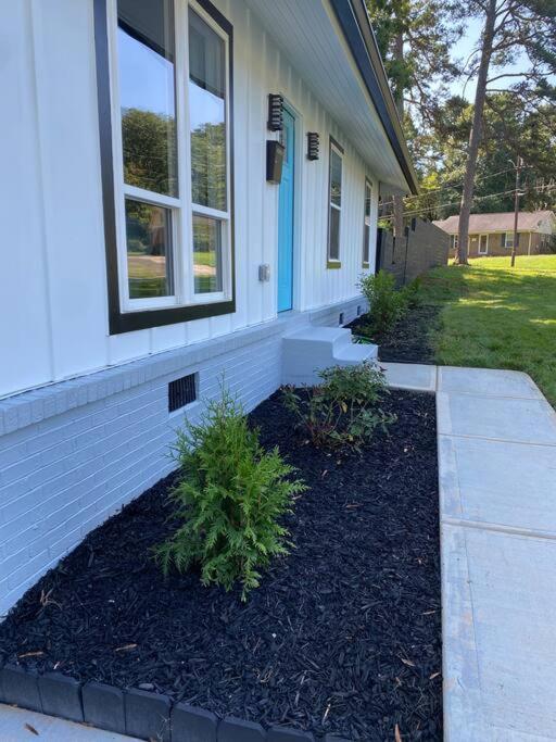 Modern Home Near Uptown CLT, Airport and More view 3