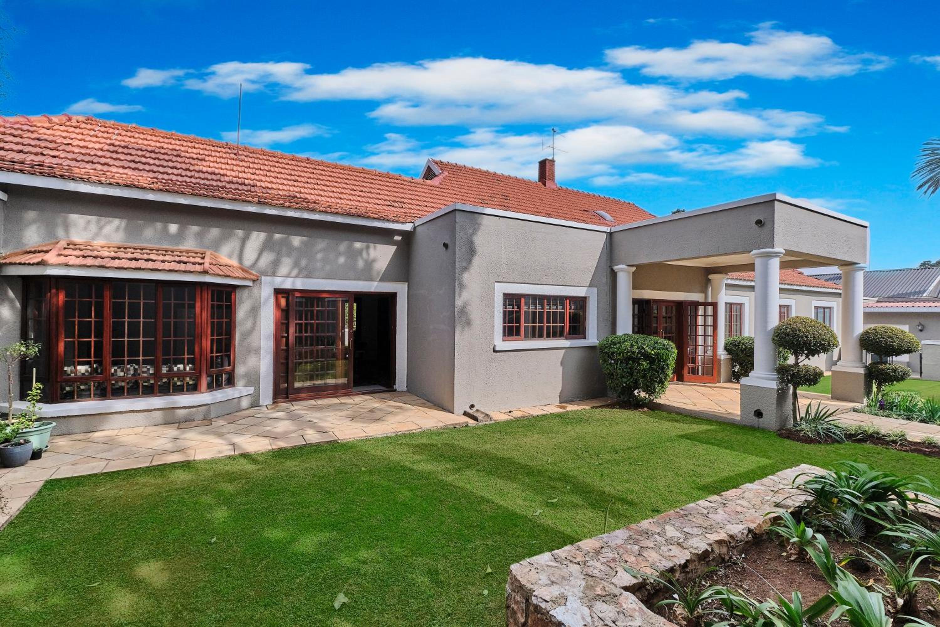 Rose Road Manor - Houghton Johannesburg