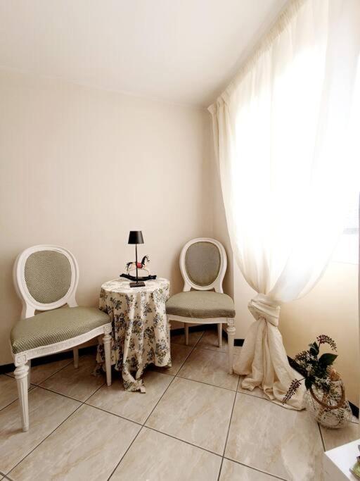 The Boards House on Lake Como - House or Master bedroom only