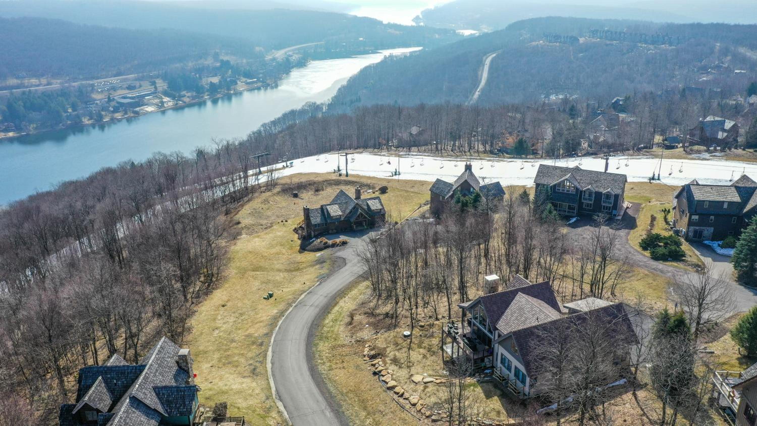 Slope Side Story view 3