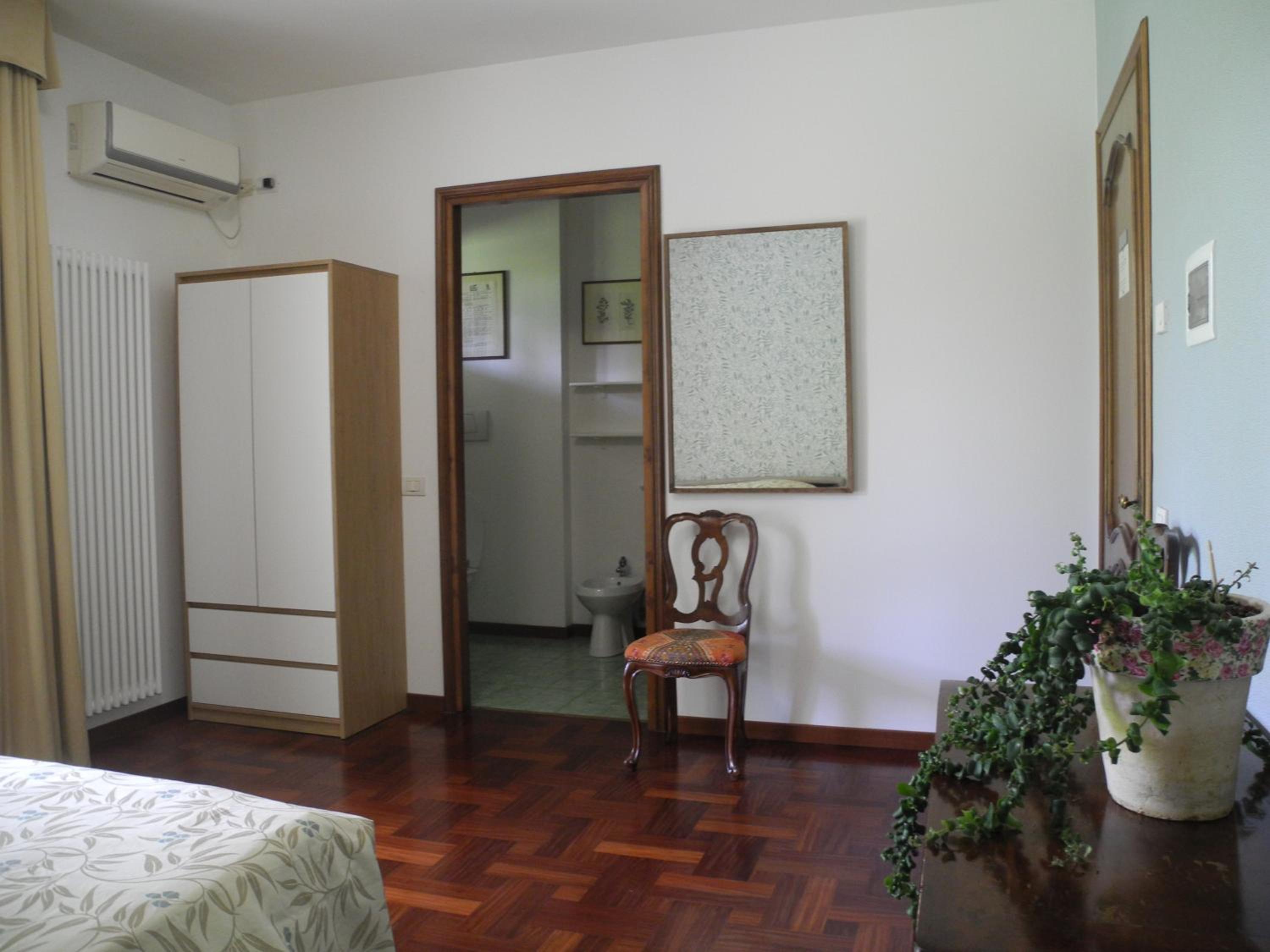 Villa Miani camera floreale photo 5