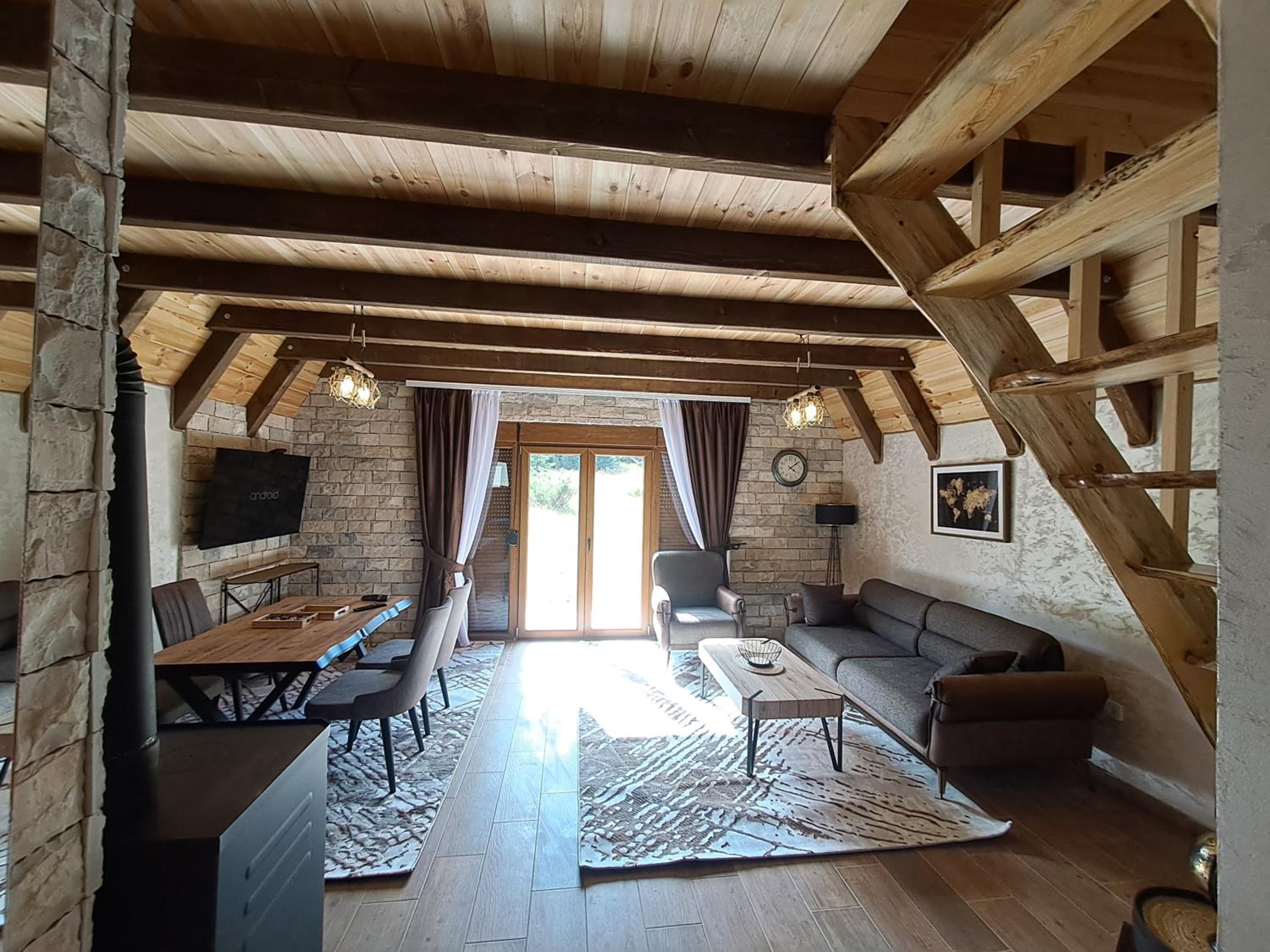Mountain House "Nikki"