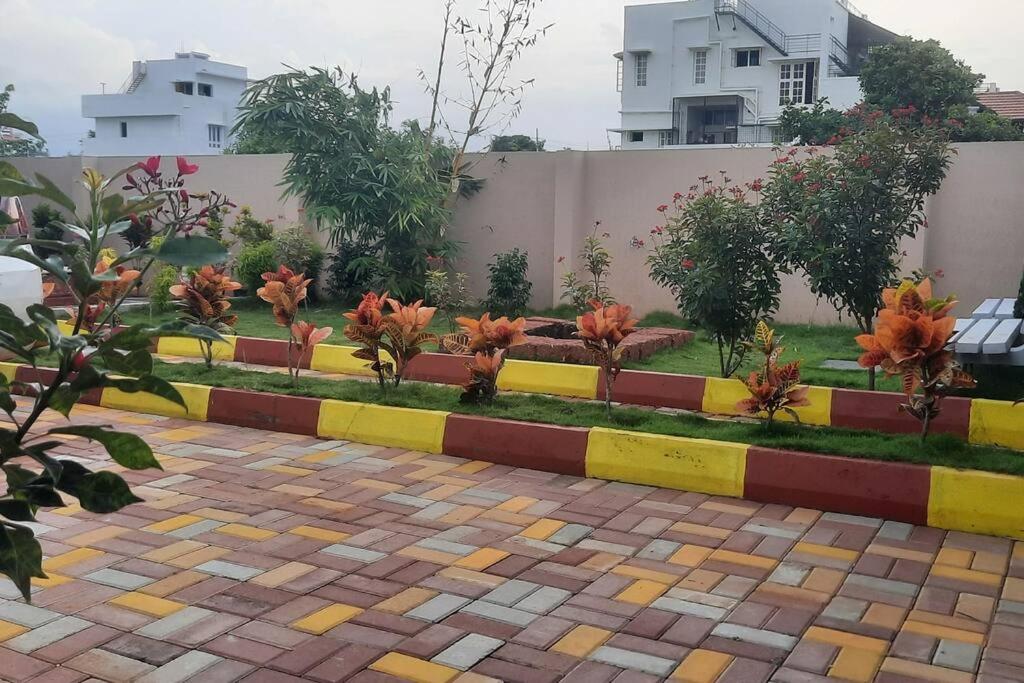 Saanvi's - Holiday Home view 3