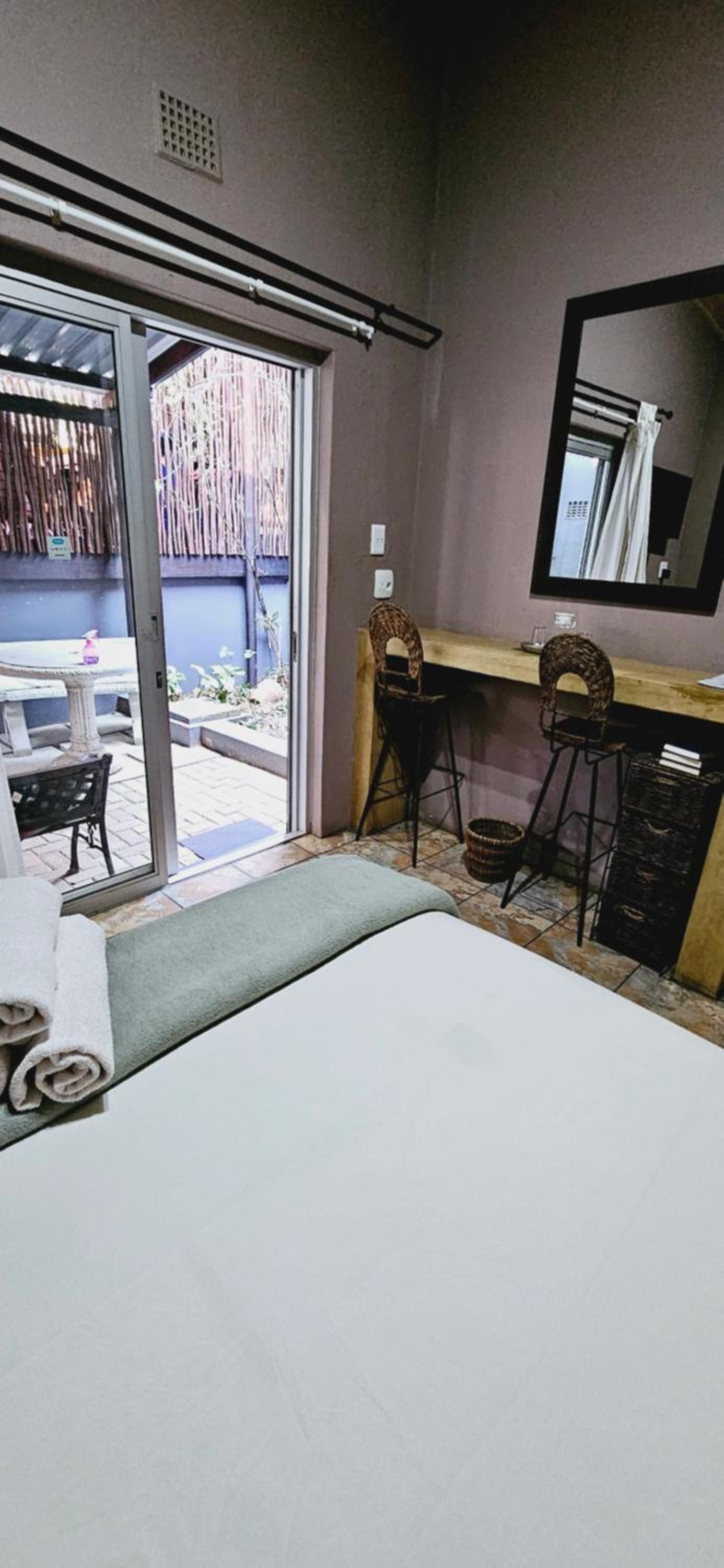 Old Vic Travellers Inn Nelspruit