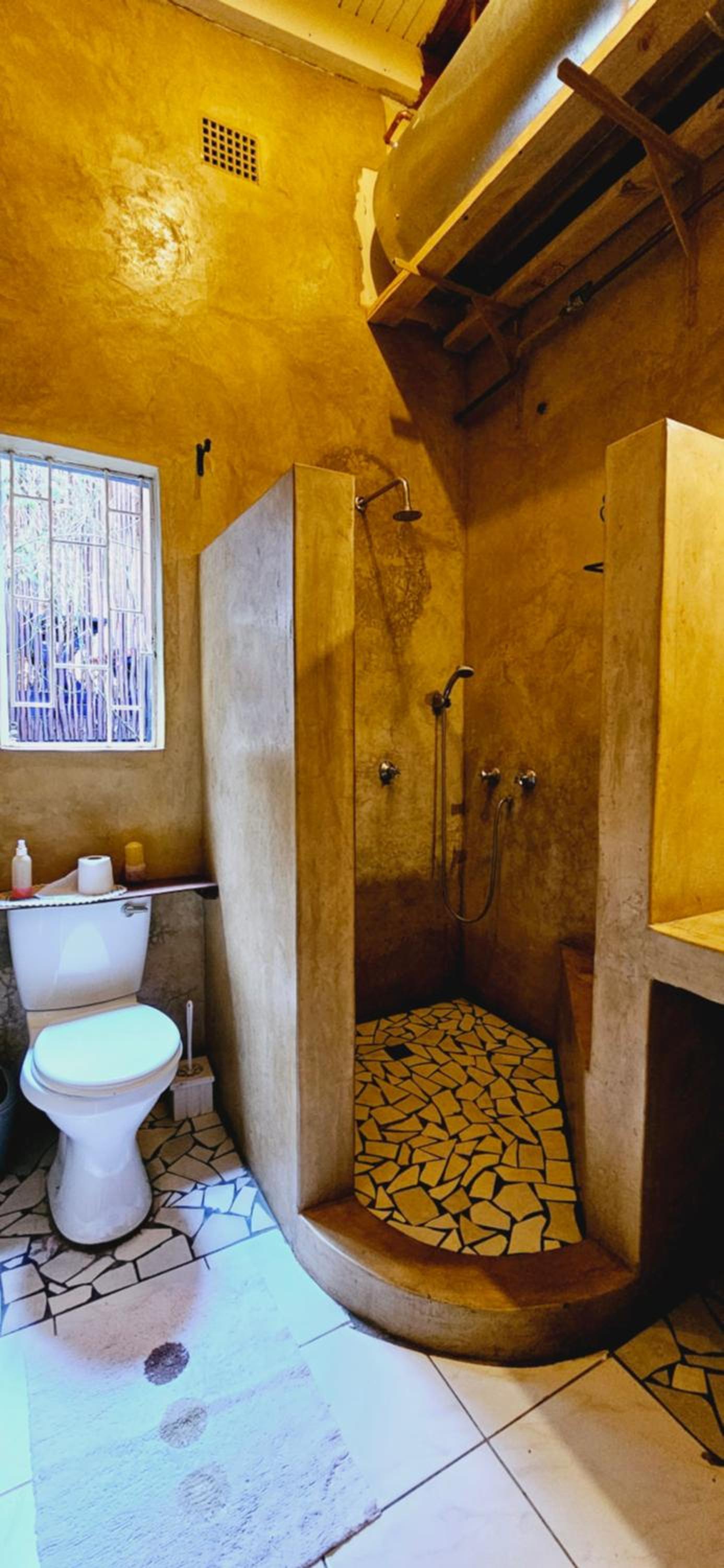 Old Vic Travellers Inn Nelspruit
