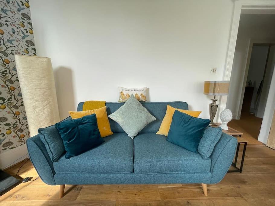 Stunning West End Flat! view 4