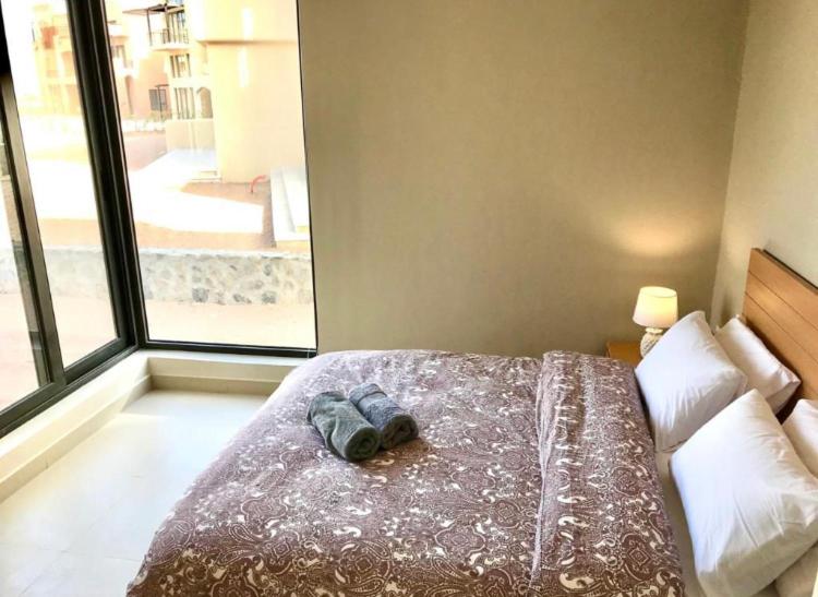 Emos Villa