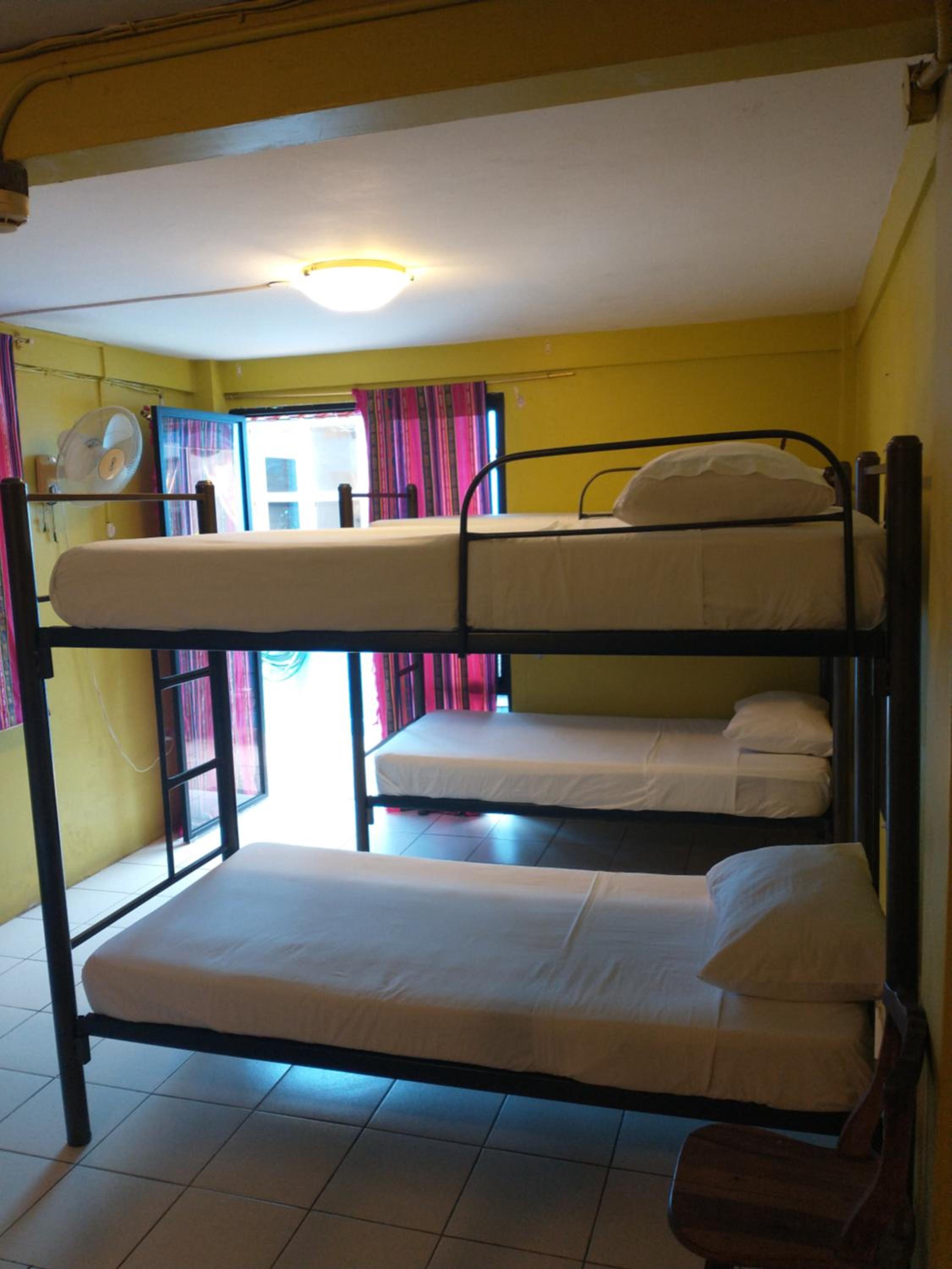 Dreamkapture Hostel close to the airport and bus terminal