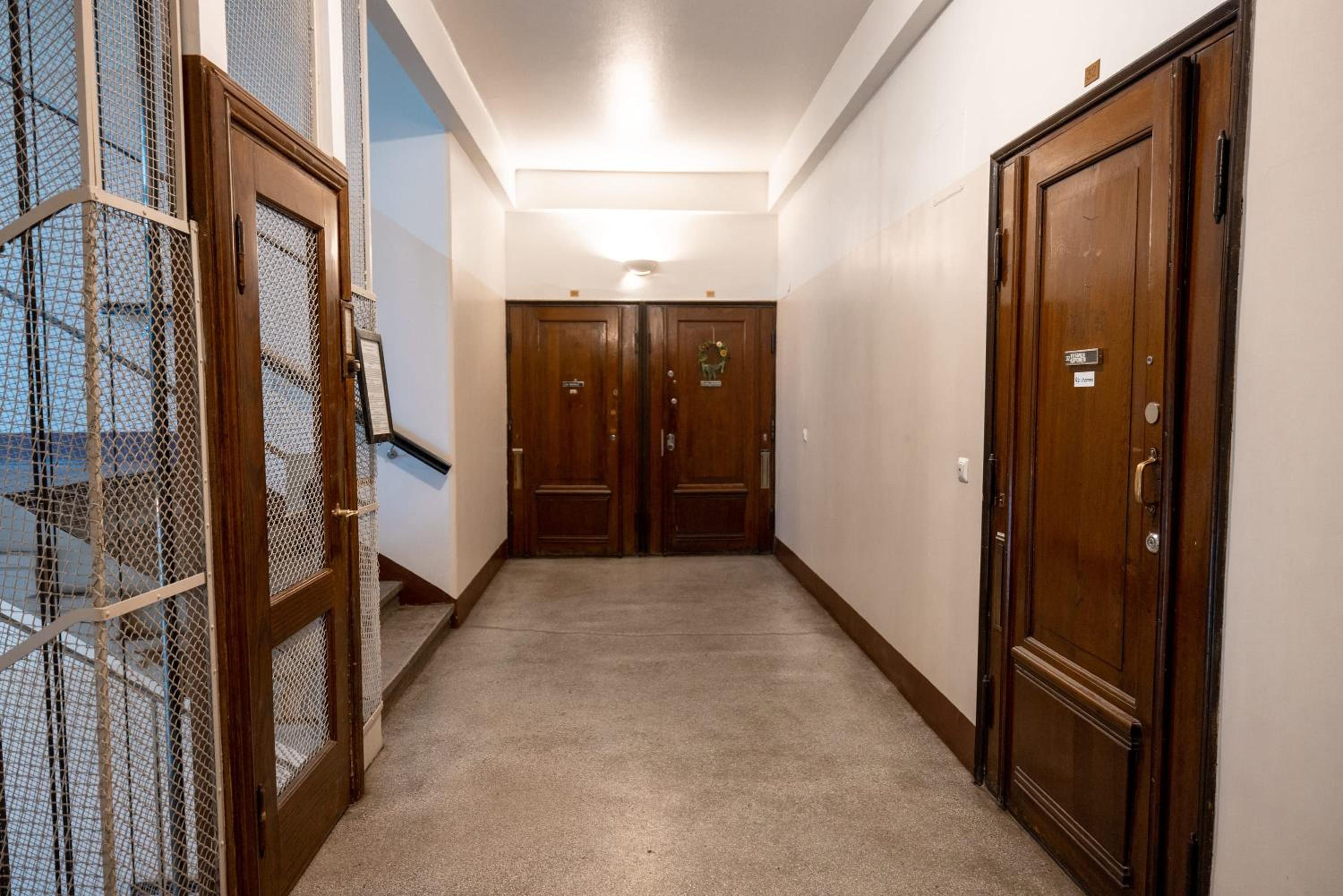 Bright City Center Flat, Sleeps 6