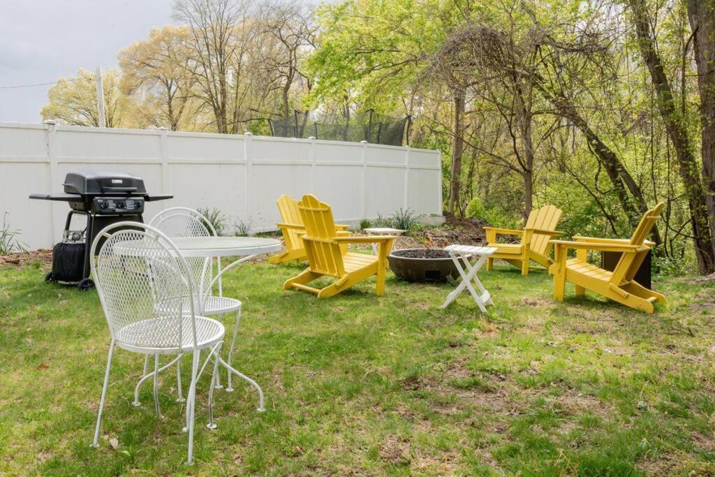 Kingston Vacations - Double The Fun II Two Houses and fire pit in shared yard - Property Image 75