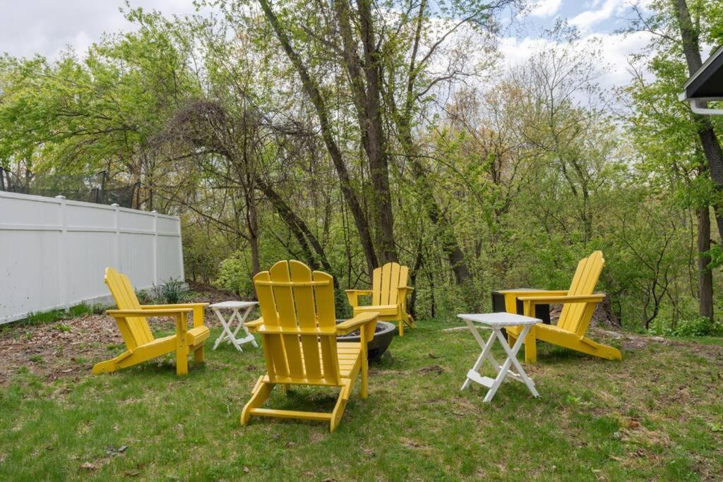Kingston Vacations - Double The Fun II Two Houses and fire pit in shared yard - Property Image 3