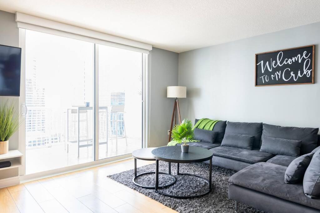 Brickell Center w/City & Bay View + FREE Parking!