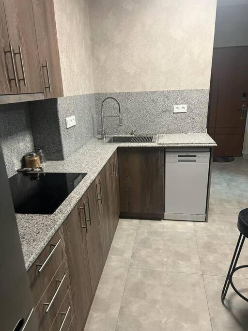 Cozy home: near Rossia mall : Center of Yerevan