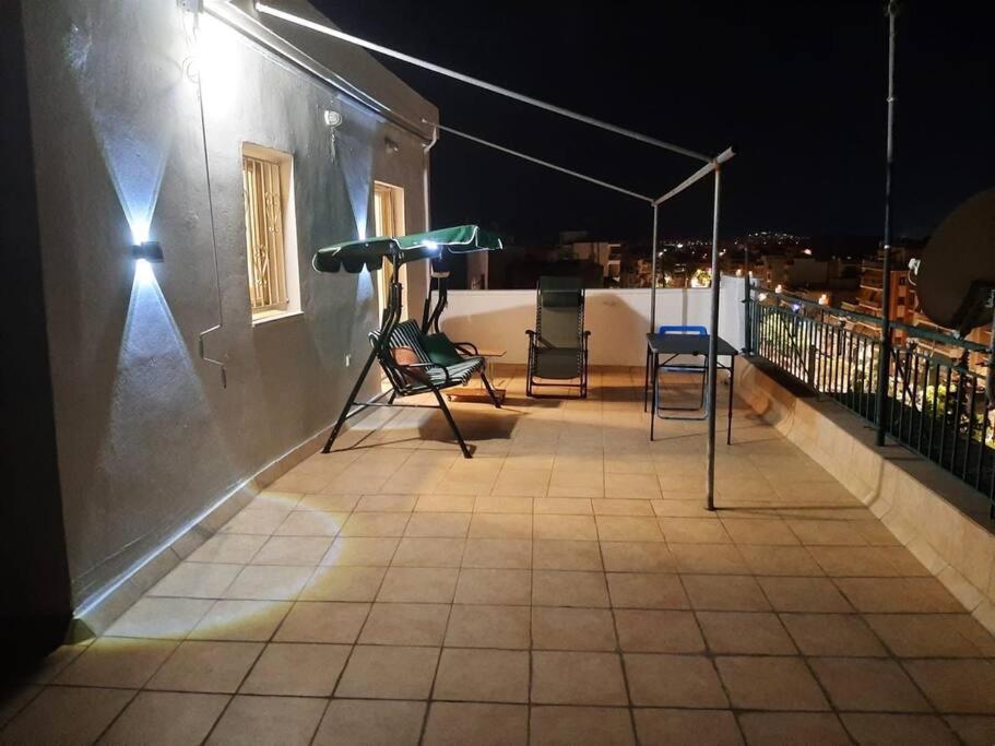 Roof top Gkazi Apartment on Metro exit: “KERAMEIKOS”