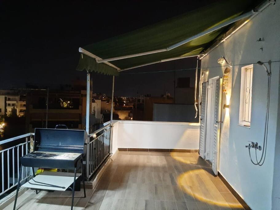 Roof top Gkazi Apartment on Metro exit: “KERAMEIKOS”