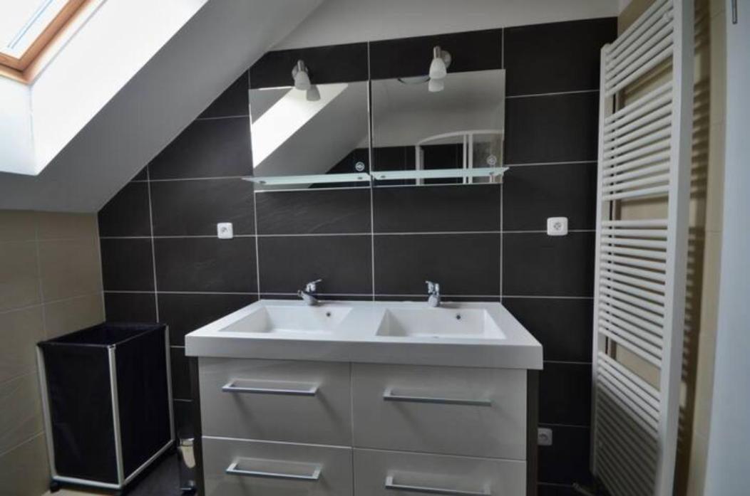 Plasy, Nad Stodolami 584, plasy grote huis