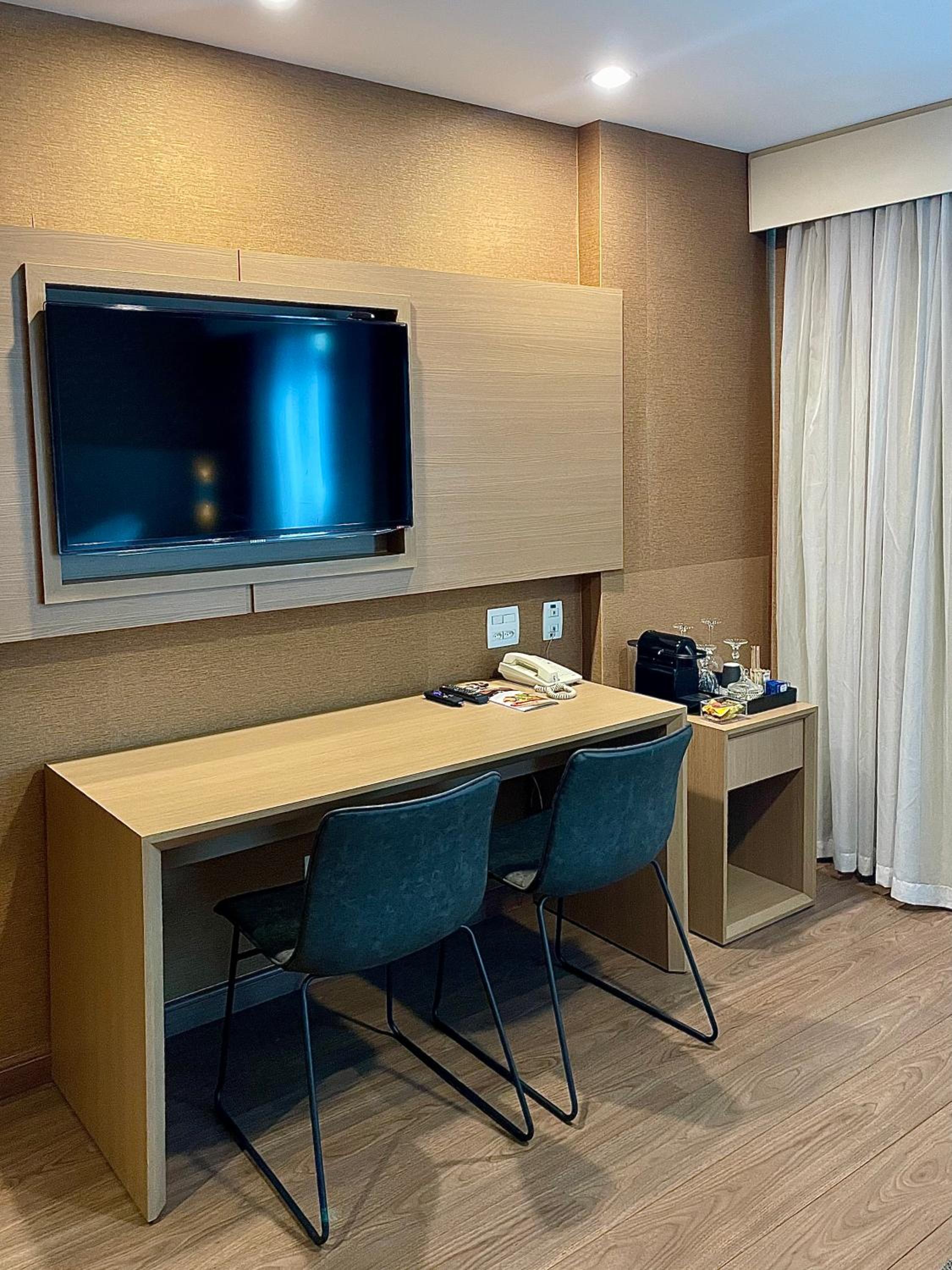Flat incrível hotel Wynd. Ibirapuera, com vaga