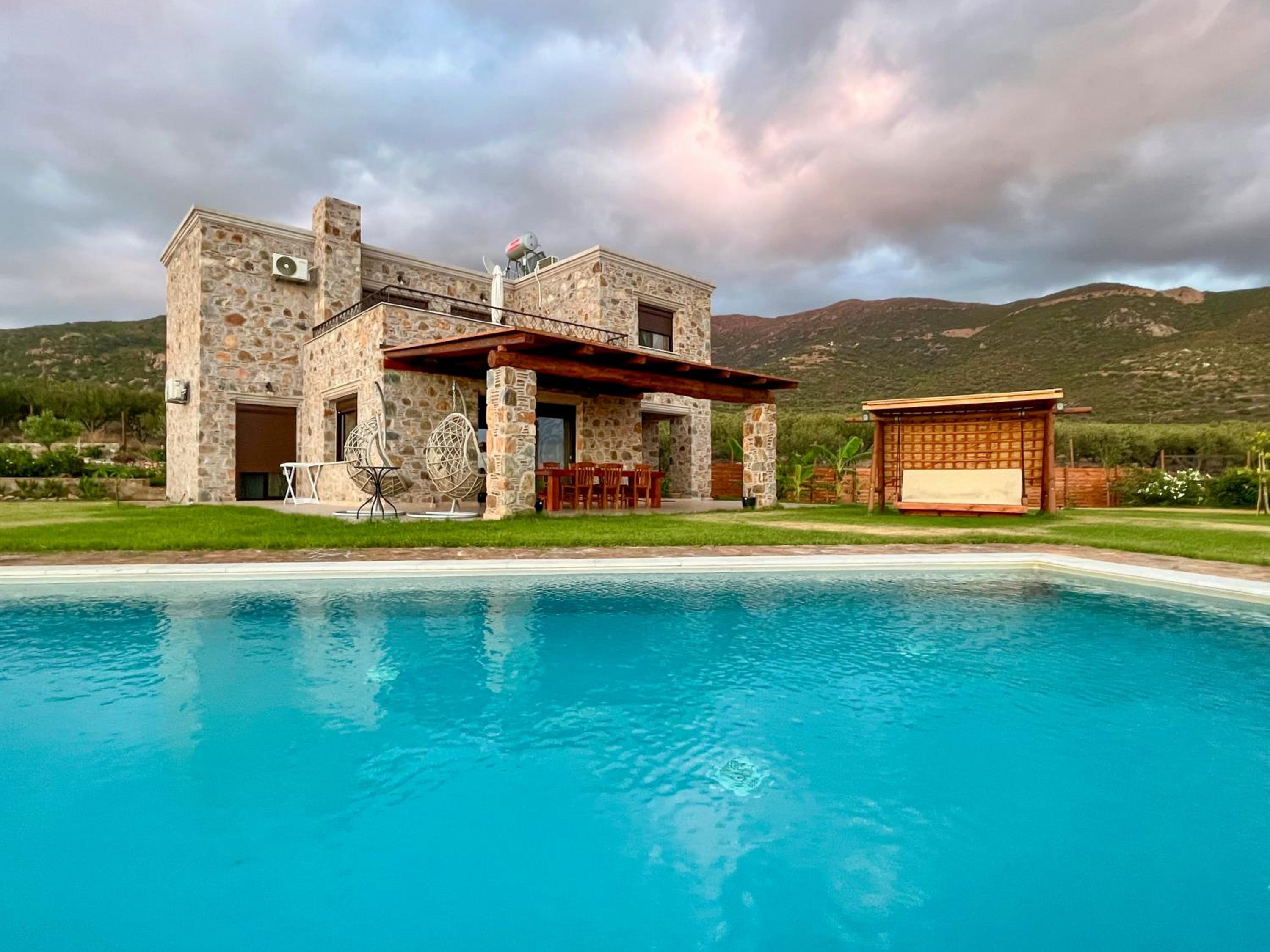VILLA DEMETRA