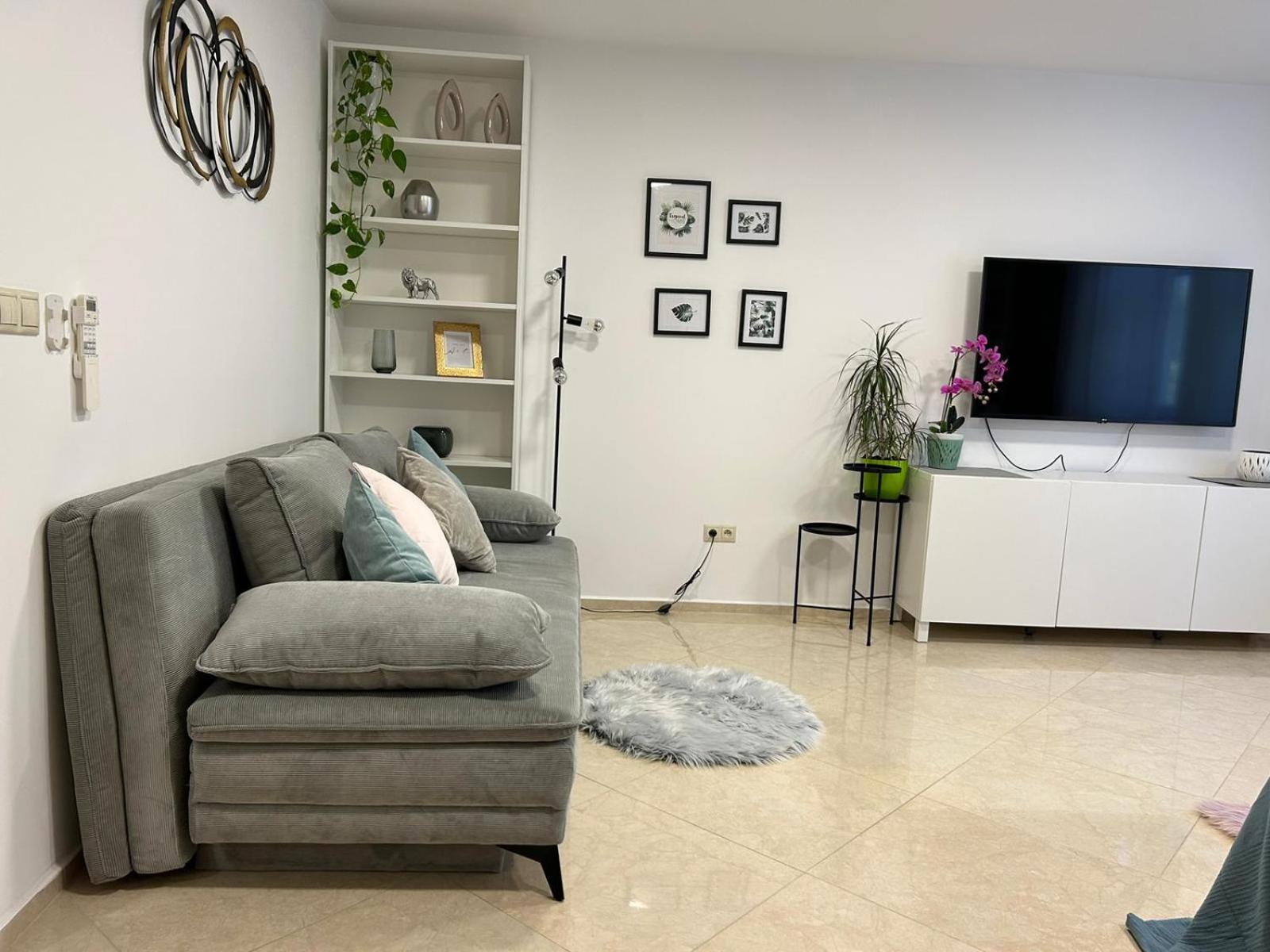LEO Apartment FREE PARKING - President Palace