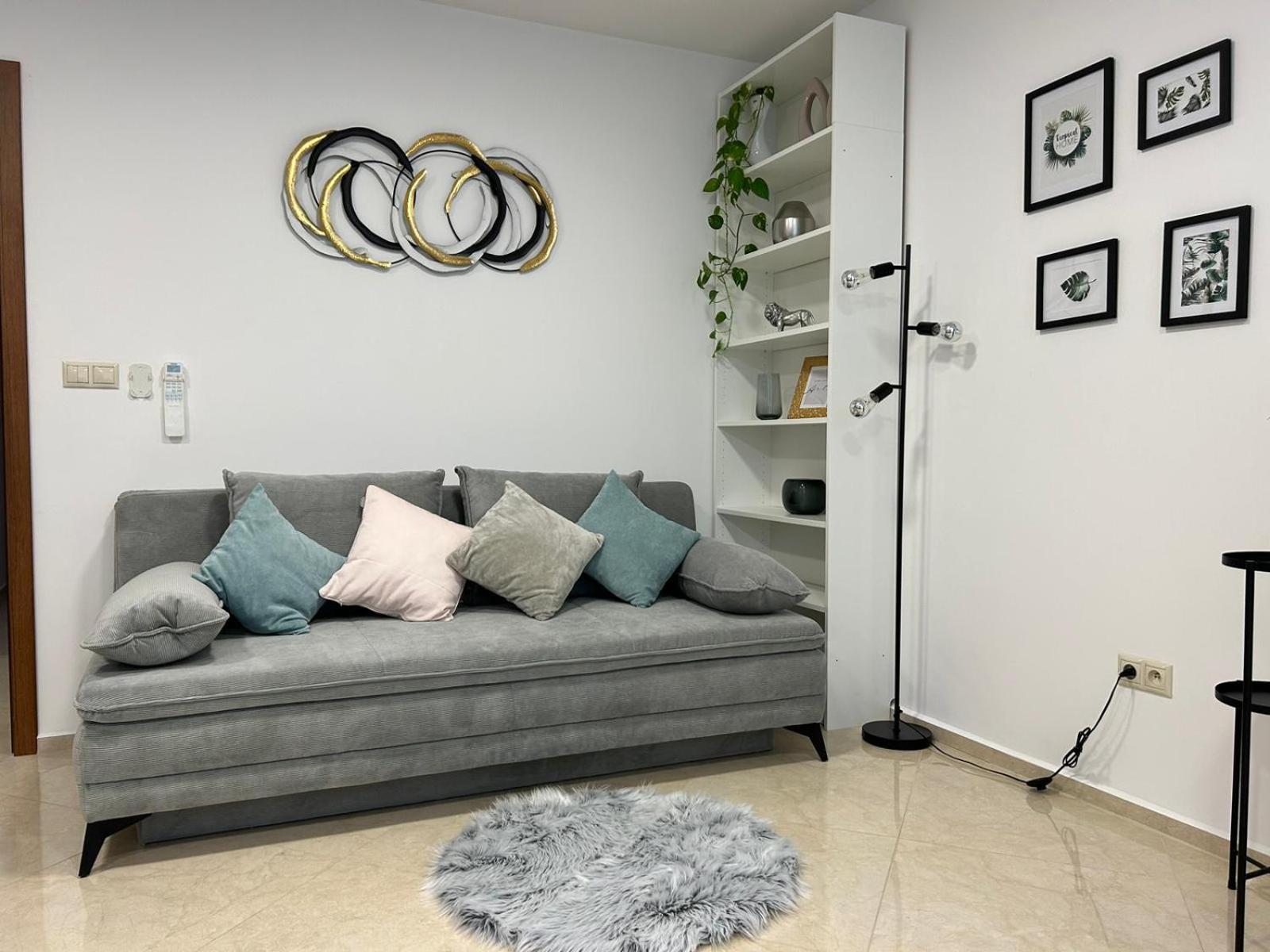 LEO Apartment FREE PARKING - President Palace