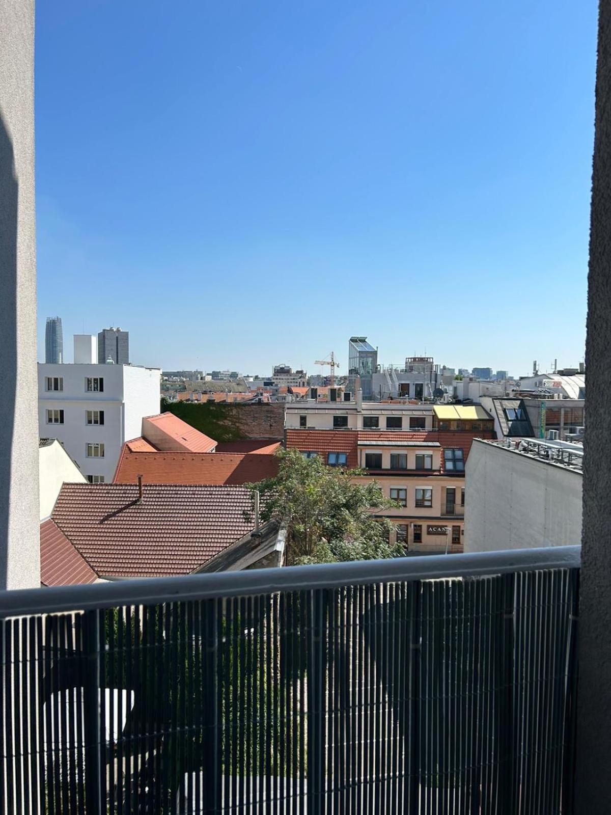 LEO Apartment FREE PARKING - President Palace