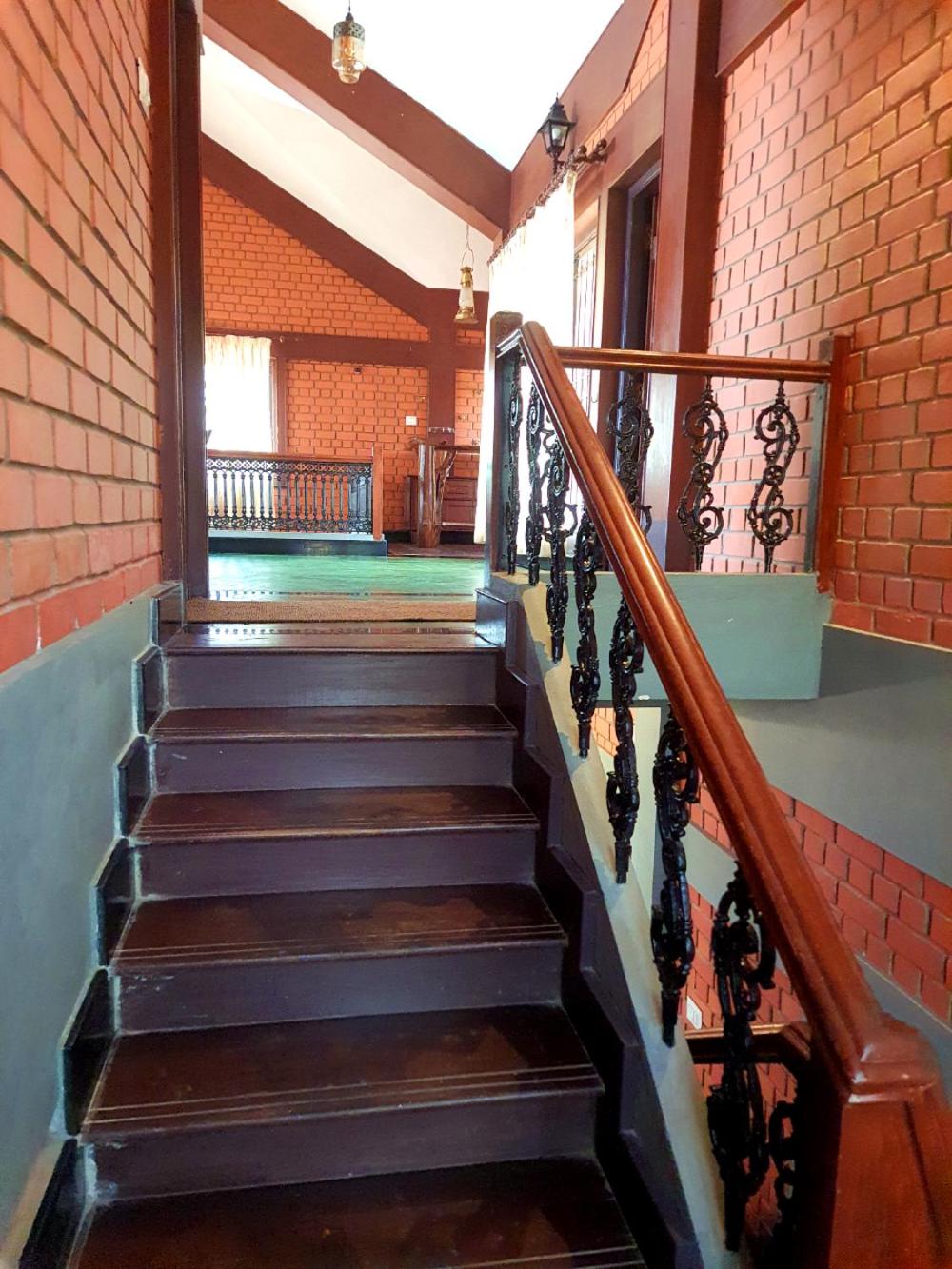 Beautiful Beach Front Villa - Beach Castle Homestay