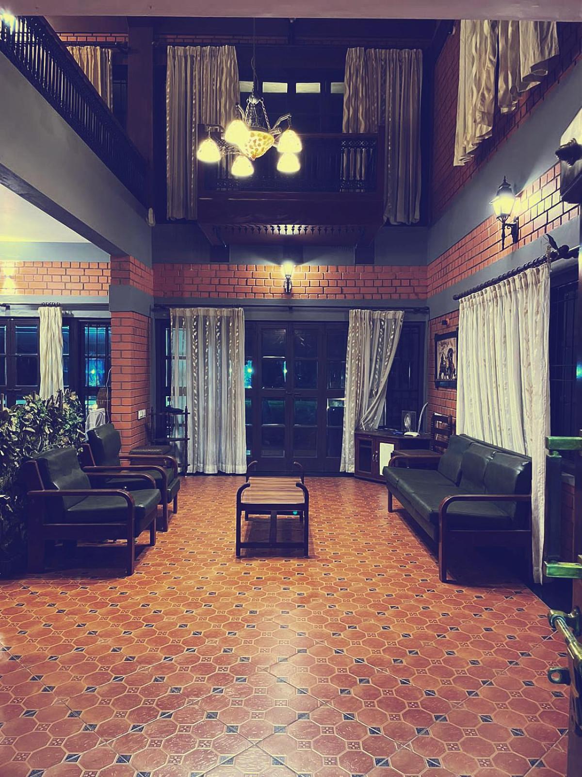 Beautiful Beach Front Villa - Beach Castle Homestay