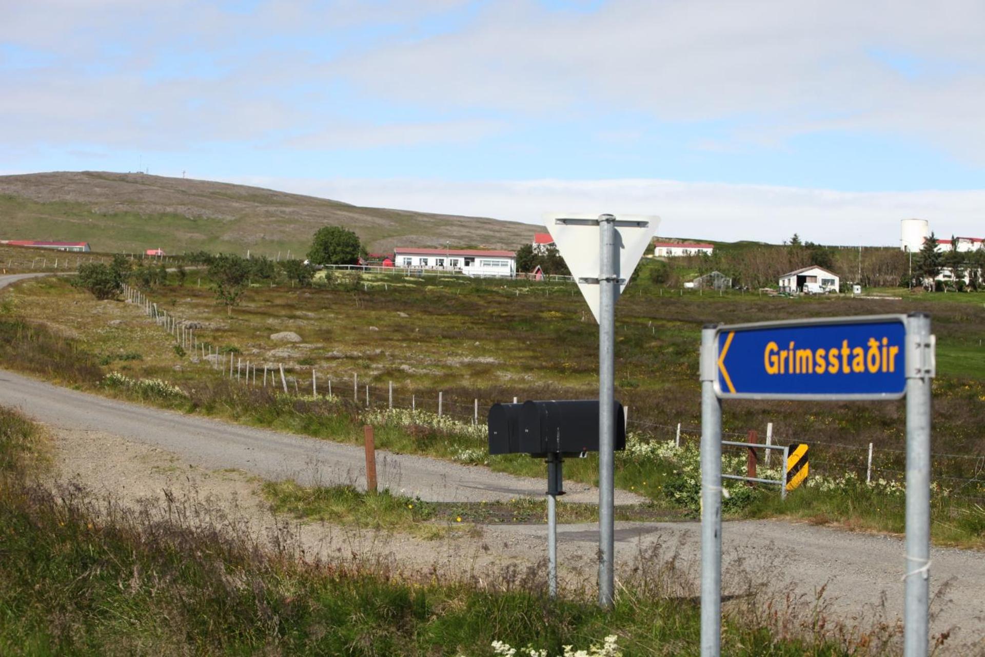 Grímsstaðir holiday home - Family friendly view 2