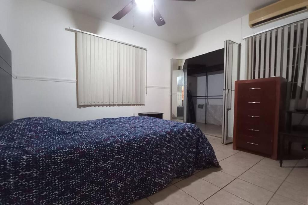 Hermoso depa de 2 recamaras en la zona dorada view 2