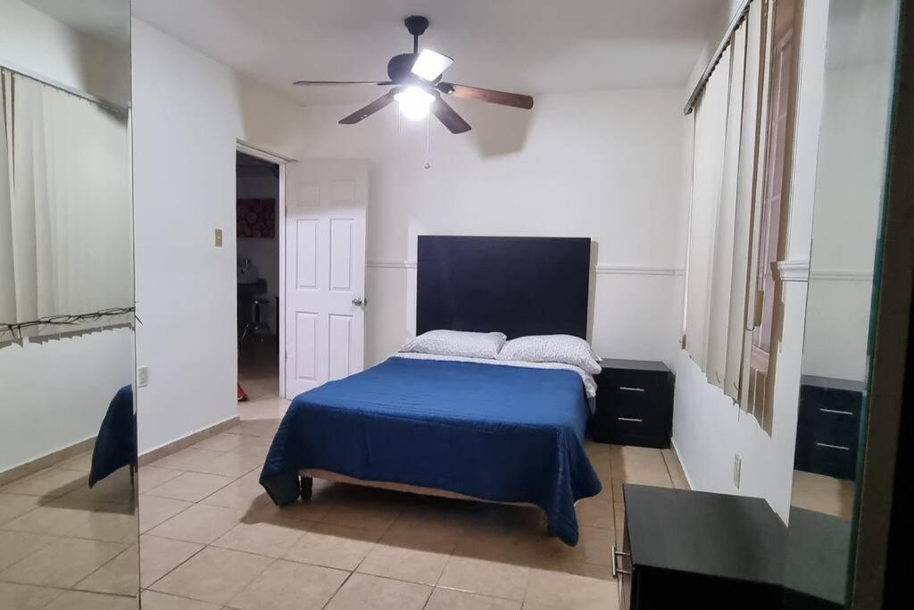 Hermoso depa de 2 recamaras en la zona dorada view 5