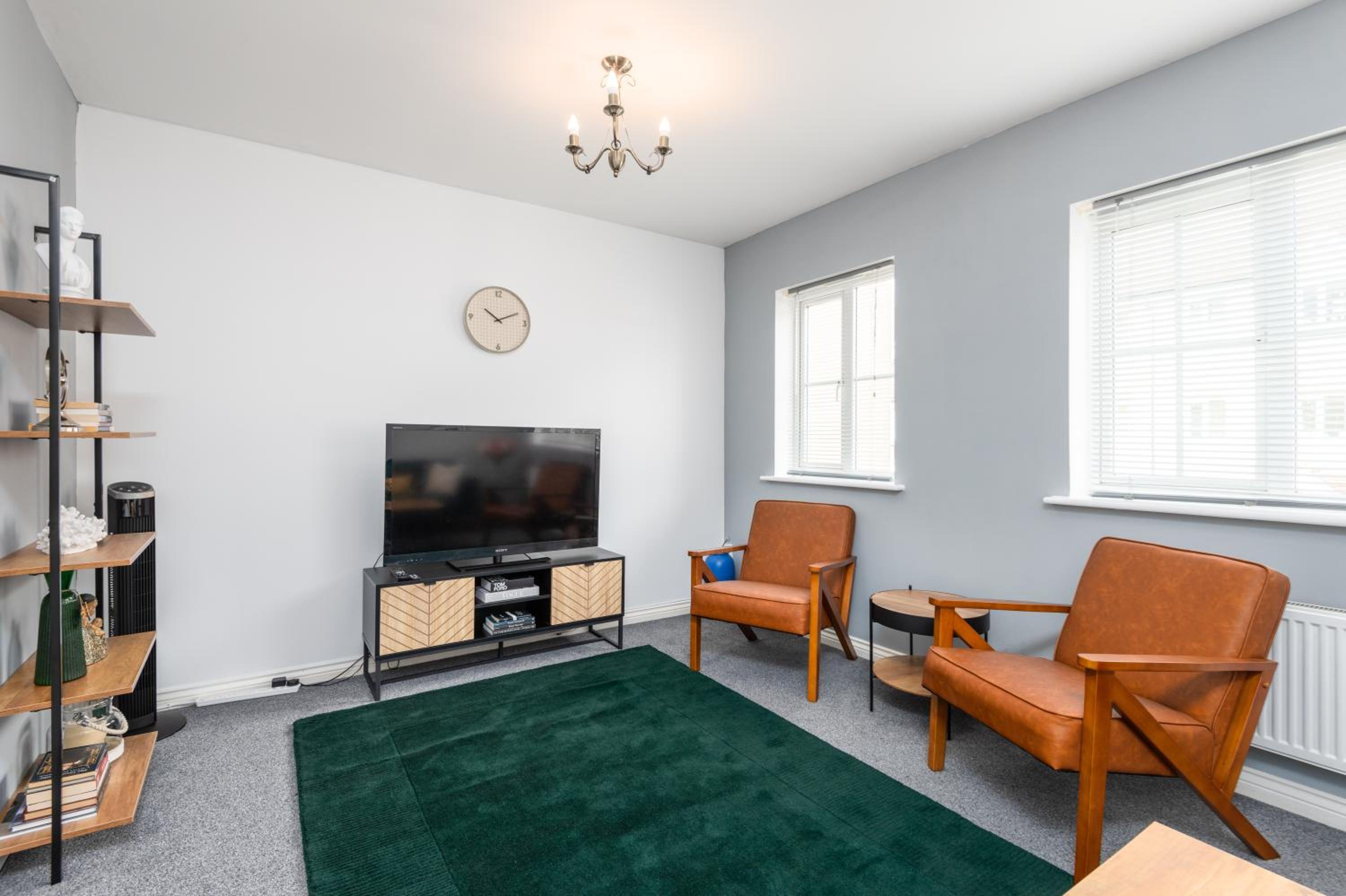 3BR House By The Yuma Homes Short Lets & Serviced Accommodation Ashford Ideal For Contractors view 2