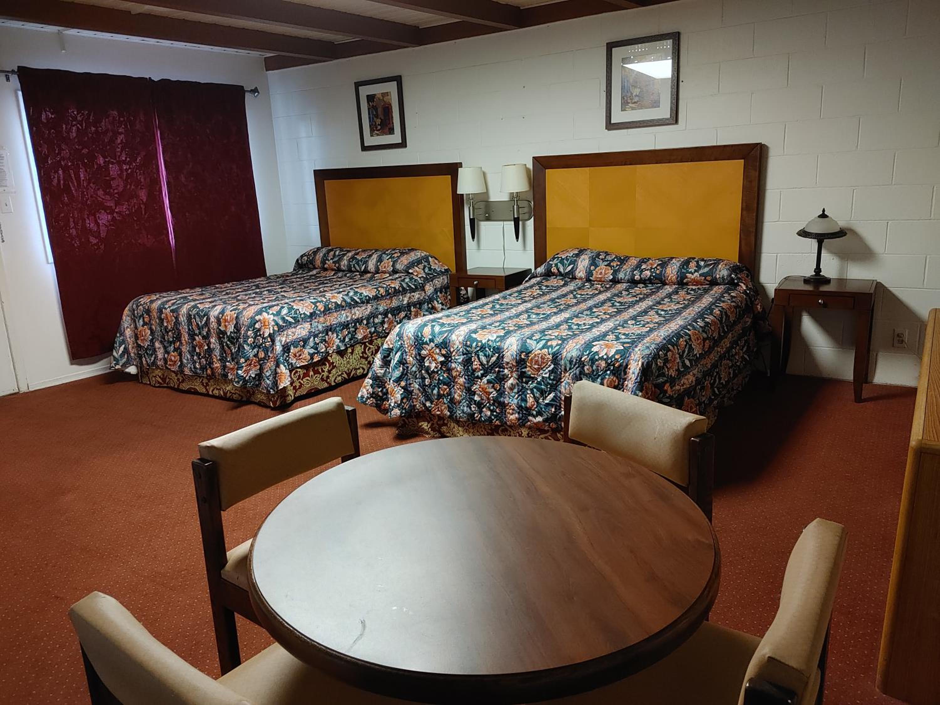 Kootenay Country Inn view 3
