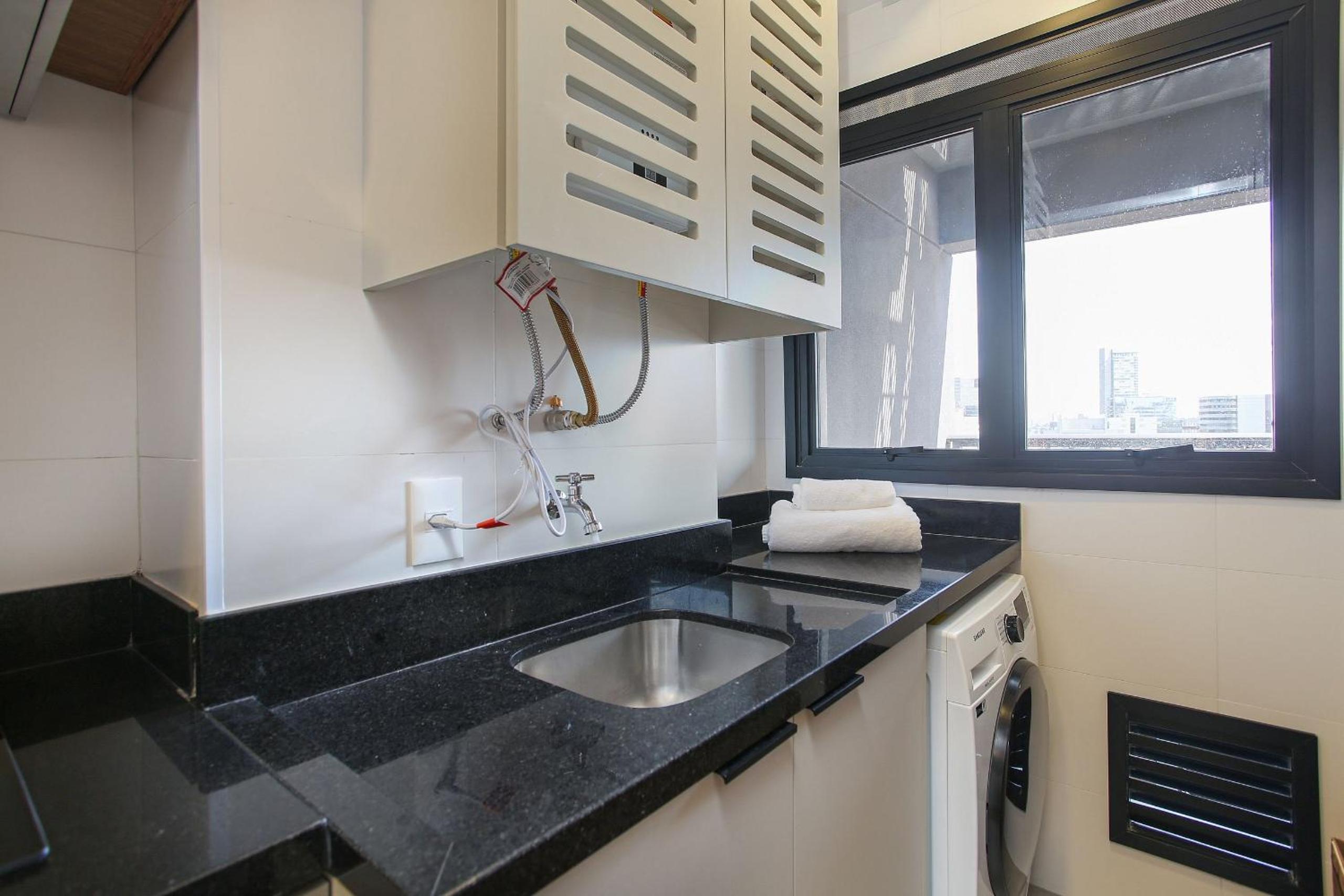 Expand Pinheiros