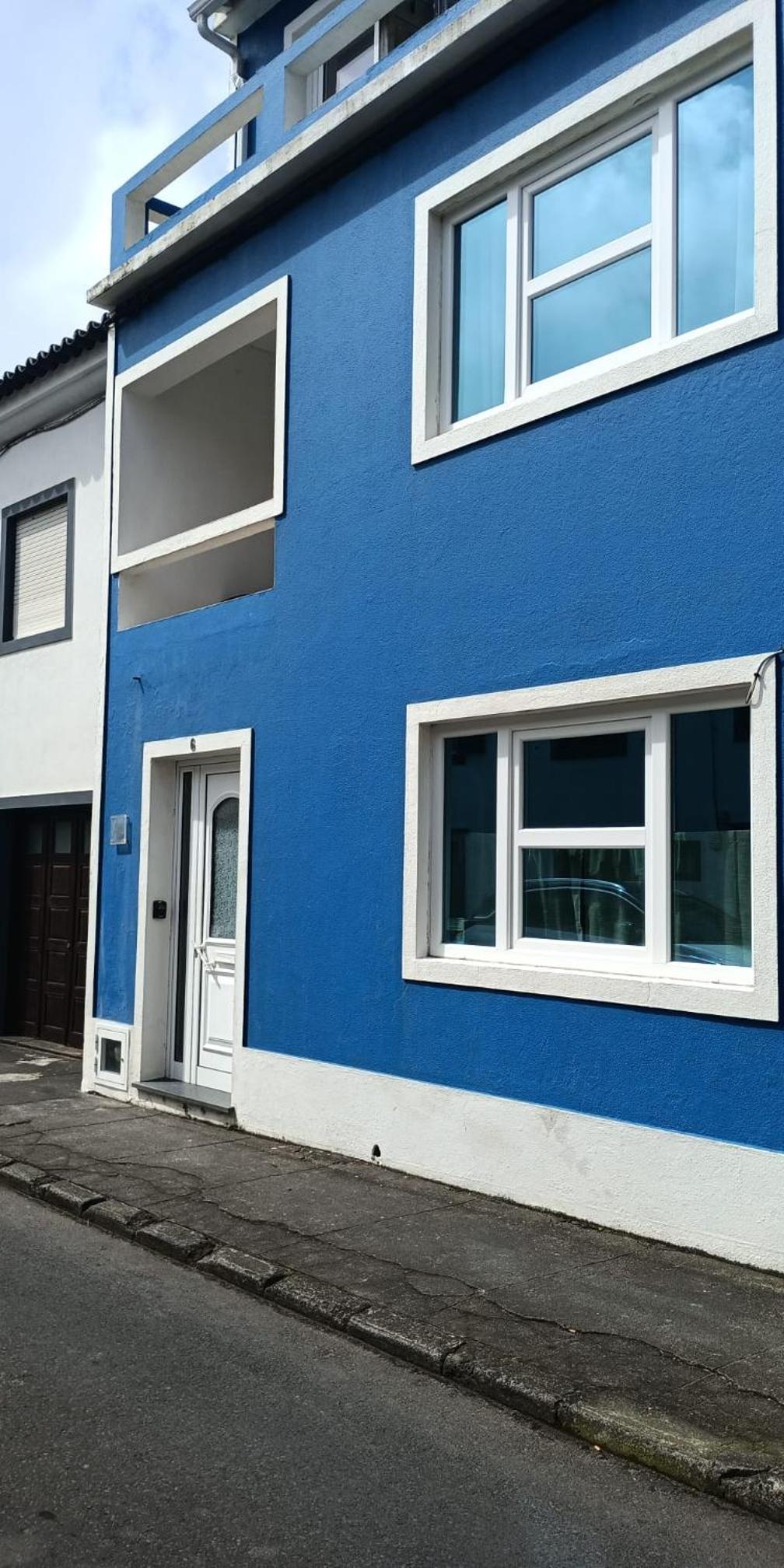 Porto Pim Guest House