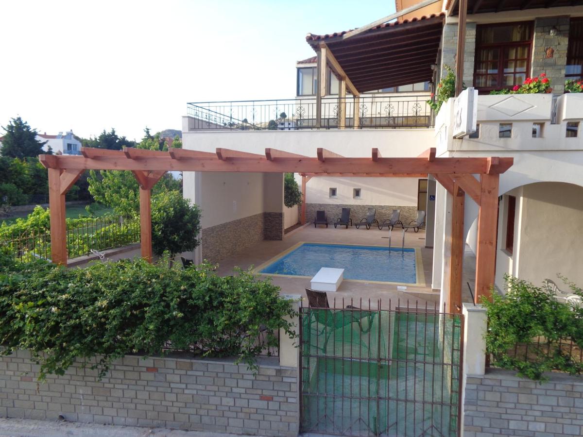 outdoor BBQ area