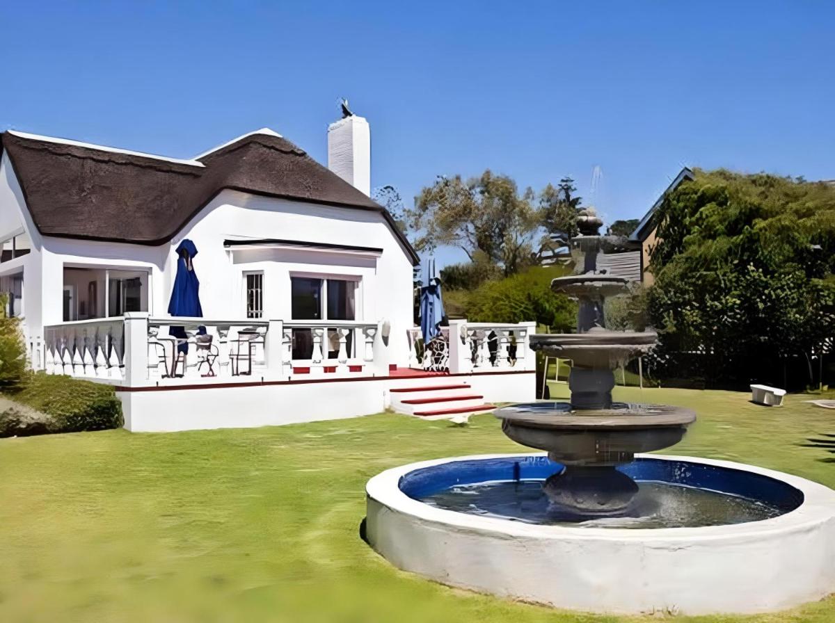 Lagoon Lodge