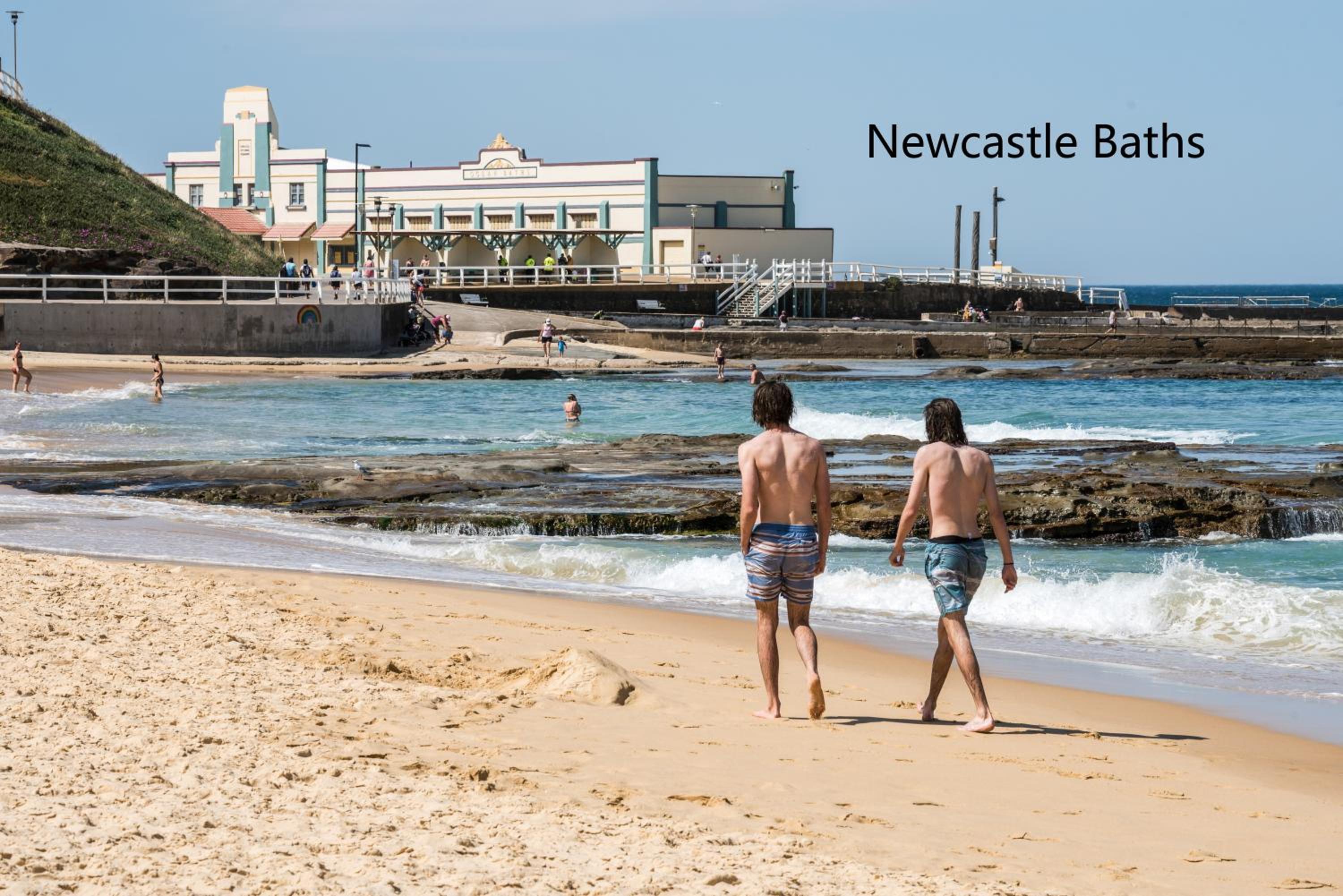 City Snug on Newcastle Beach - Parking Options