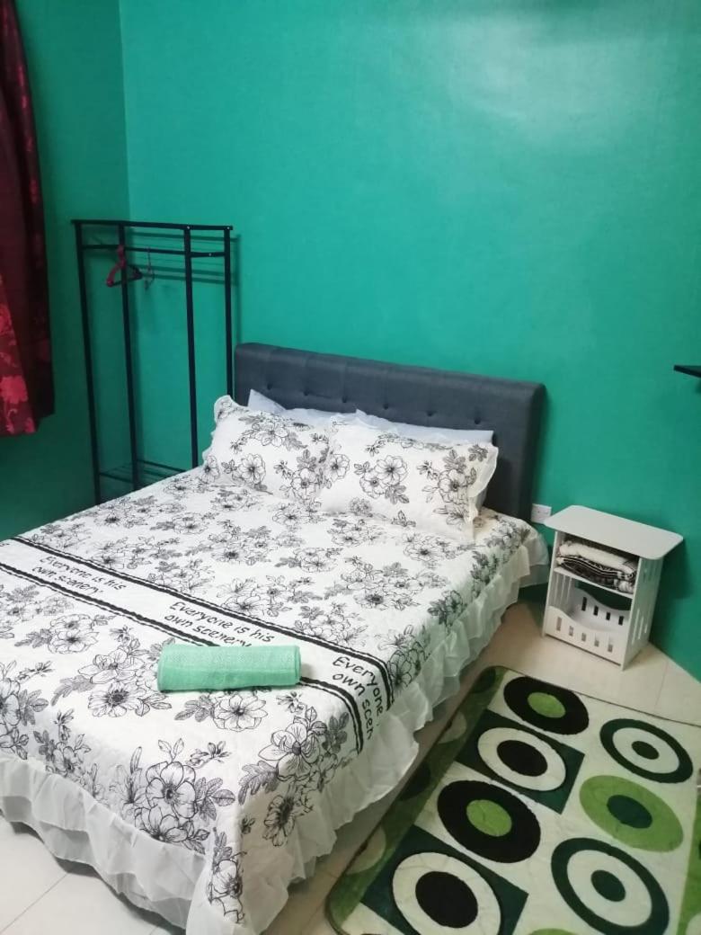Iman Guesthouse