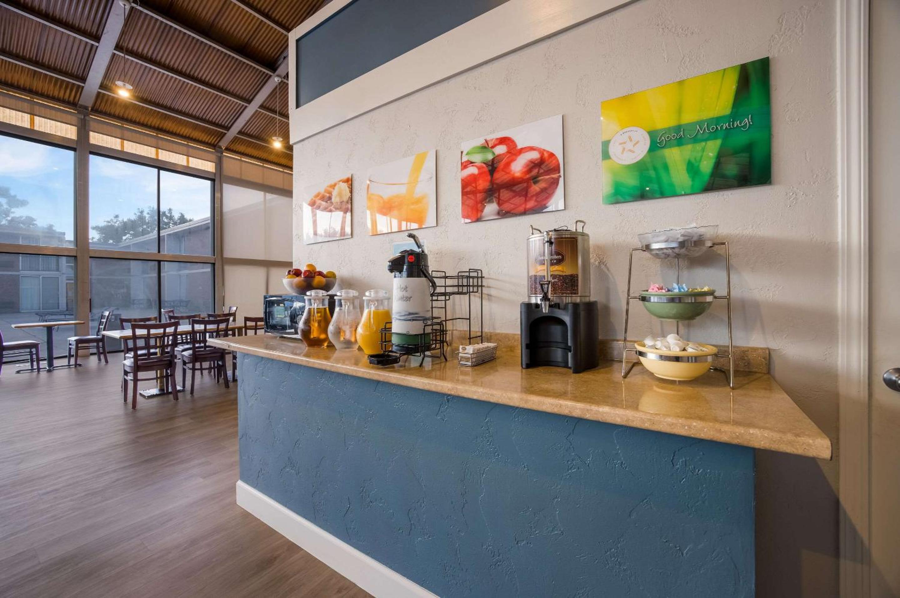 Canon City Vacations - Quality Inn  Suites Canon City - Property Image 4