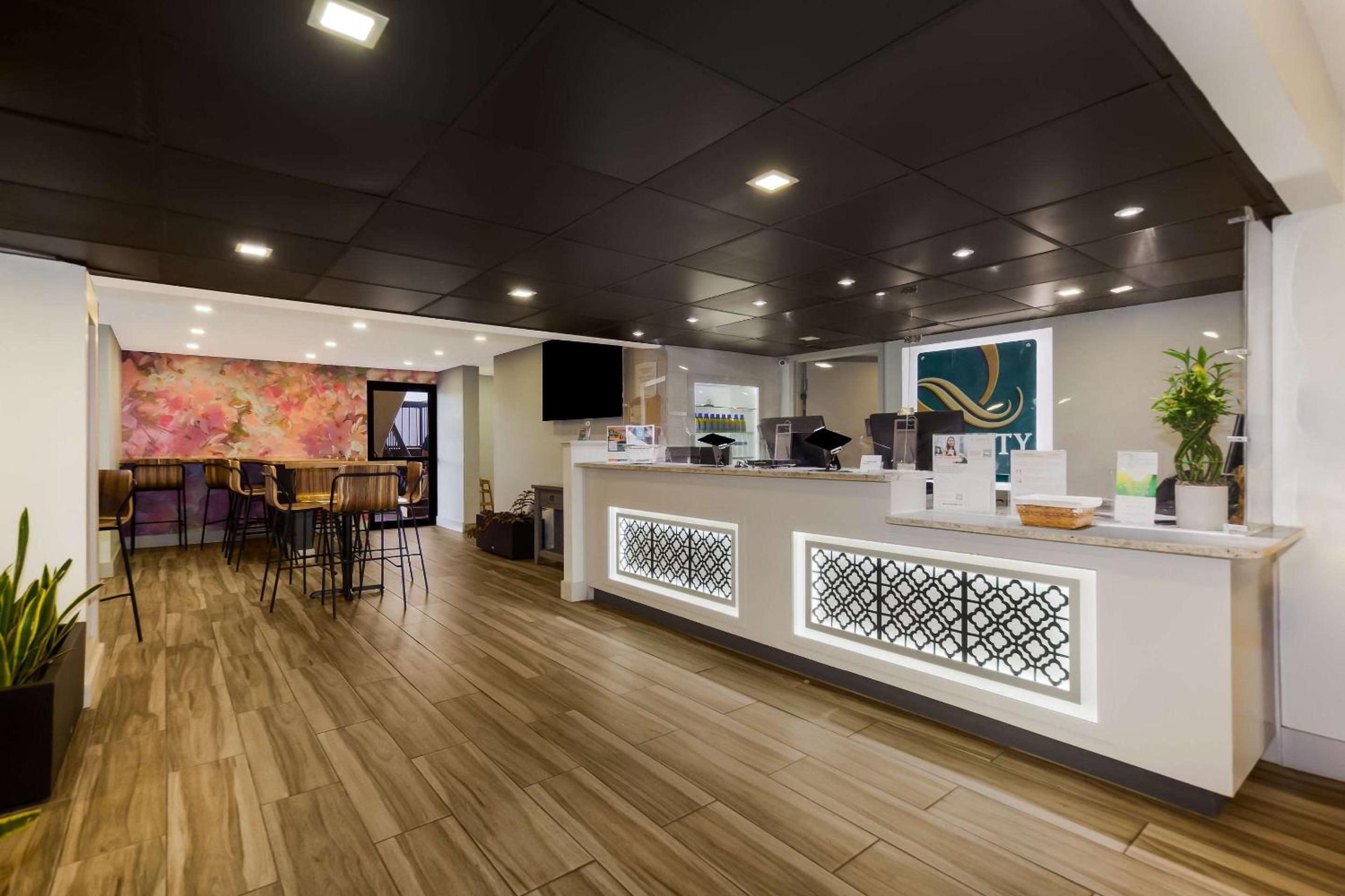 Quality Inn Coliseum - Image 5